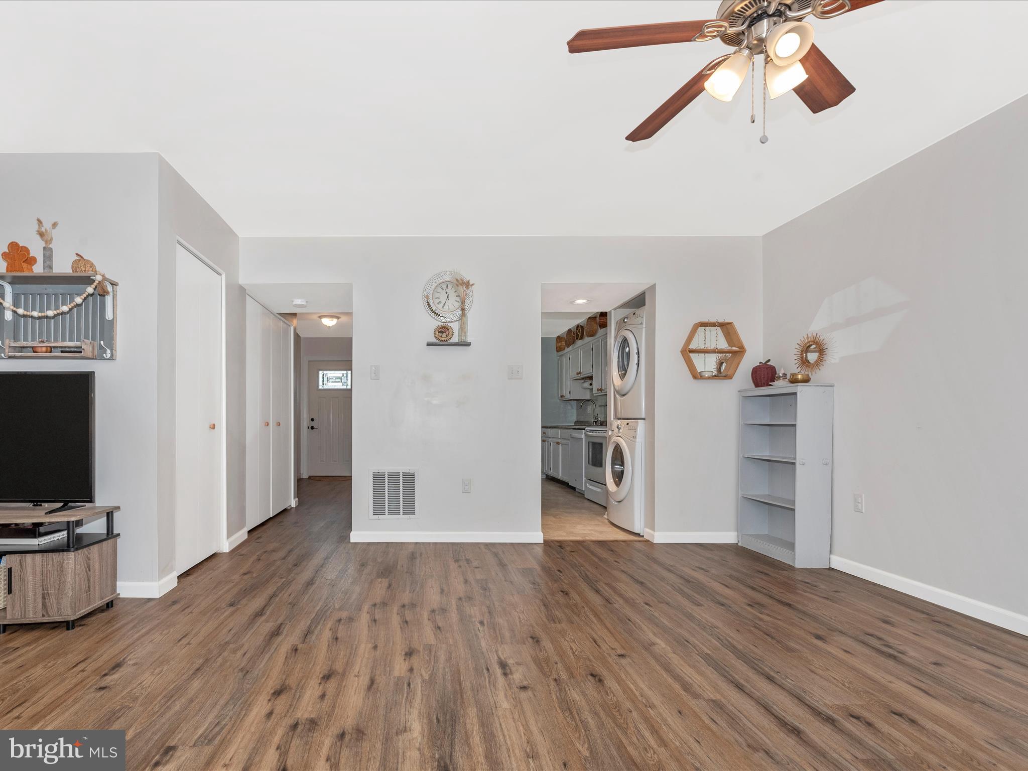 5769 SWEET BAY COURT