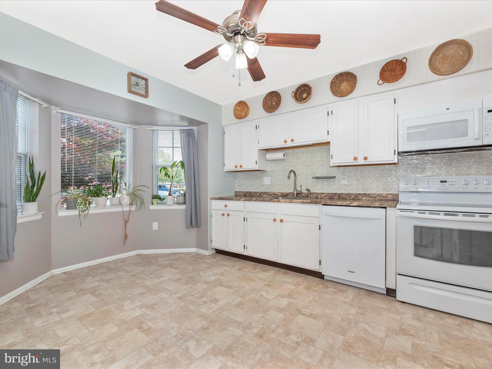 5769 SWEET BAY COURT