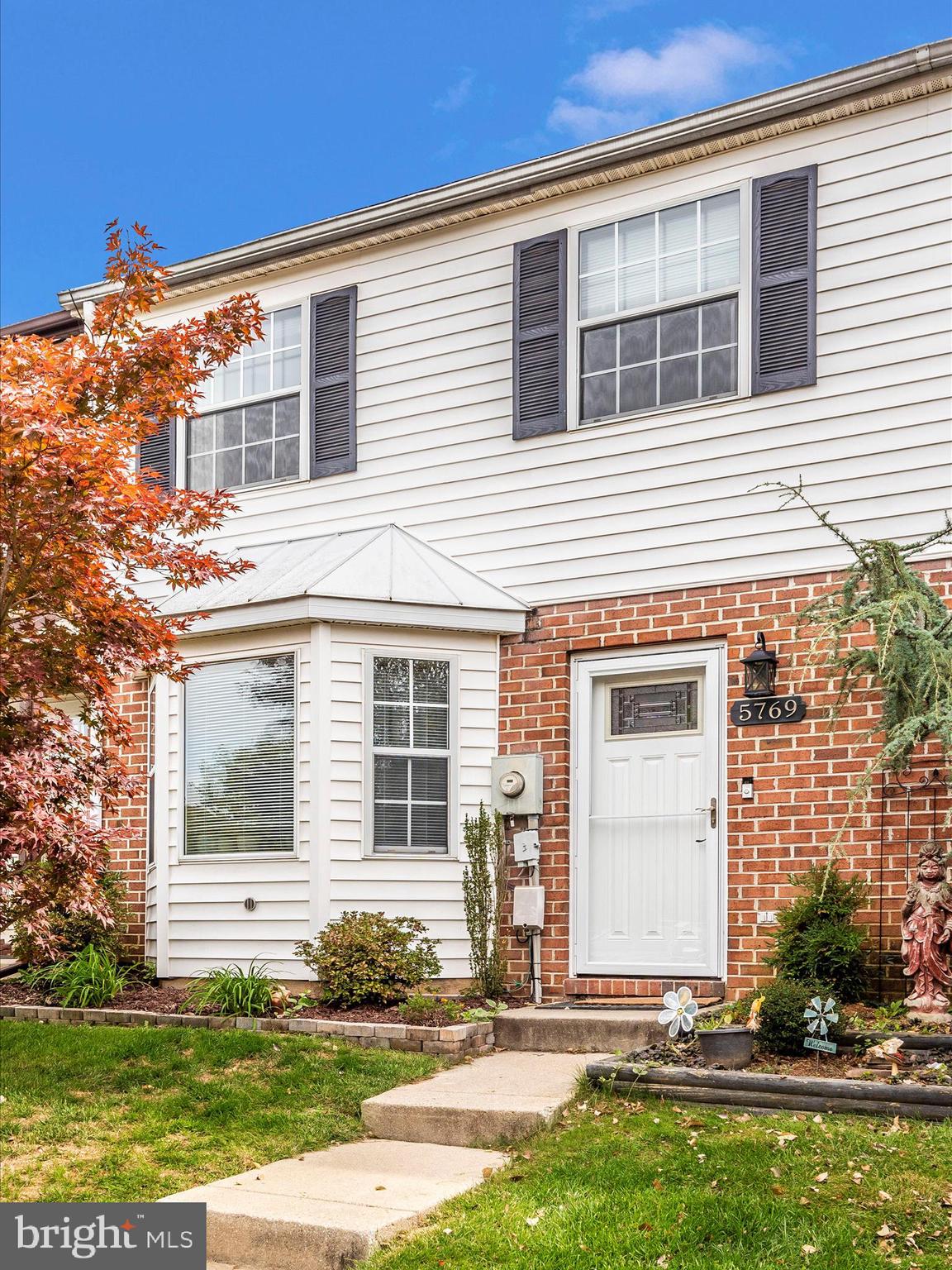 5769 SWEET BAY COURT