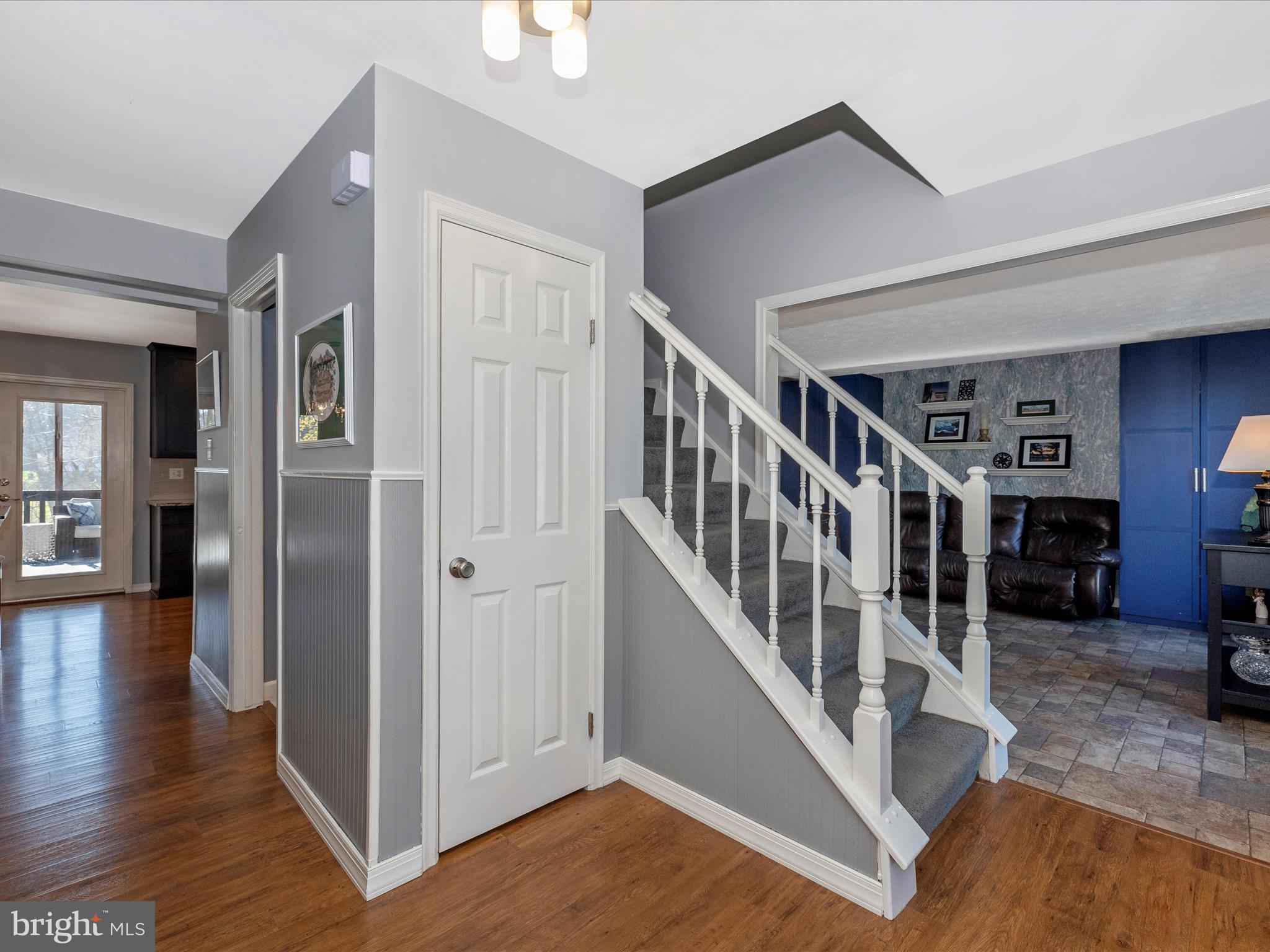 6112 HUCKLEBERRY WAY