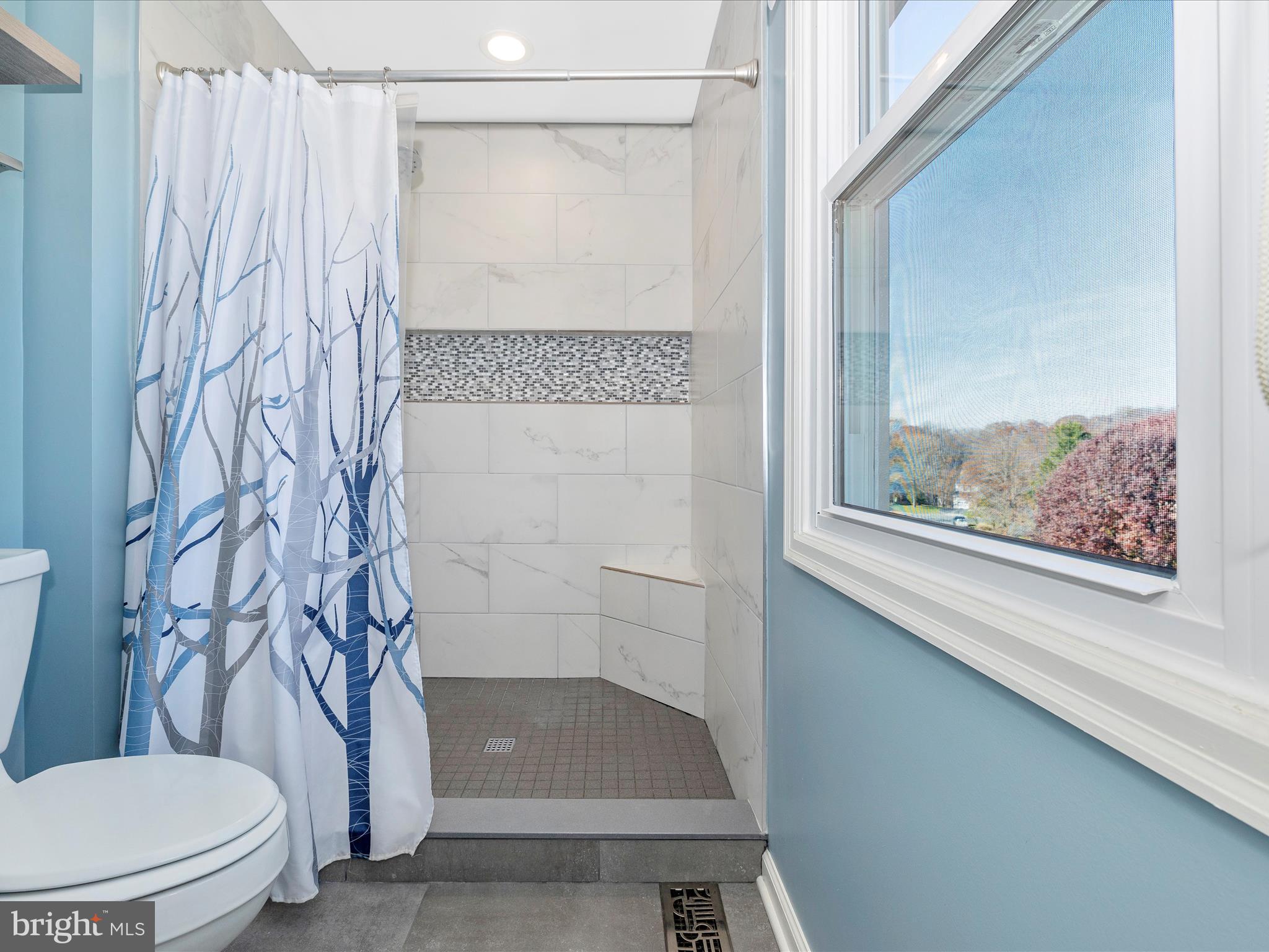 6112 HUCKLEBERRY WAY