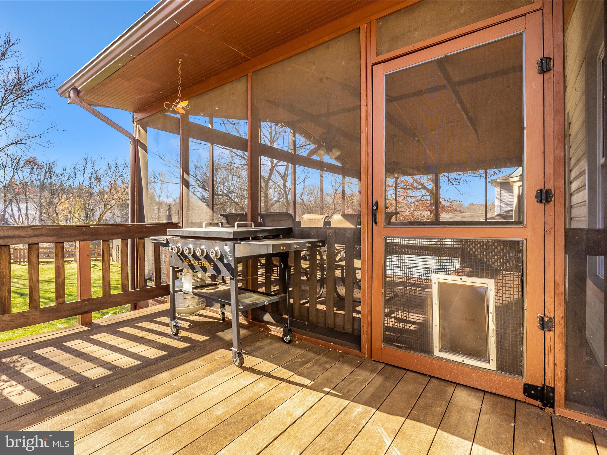 6112 HUCKLEBERRY WAY