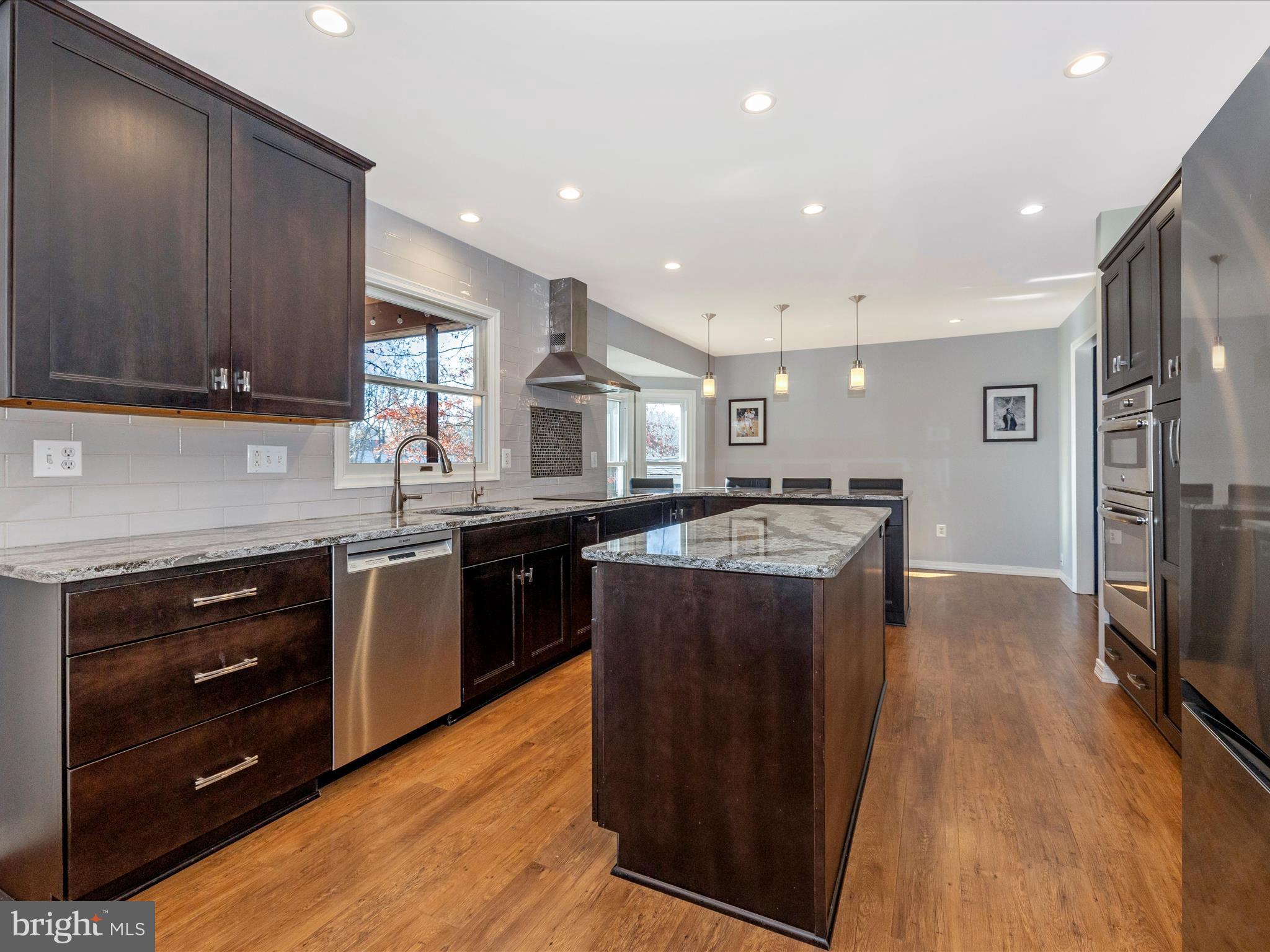 6112 HUCKLEBERRY WAY