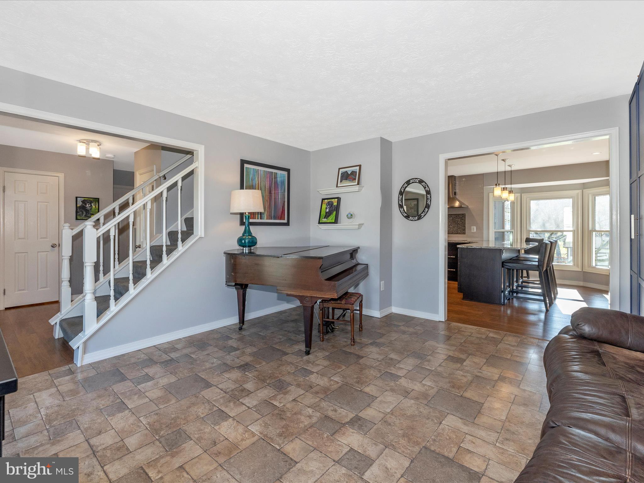 6112 HUCKLEBERRY WAY