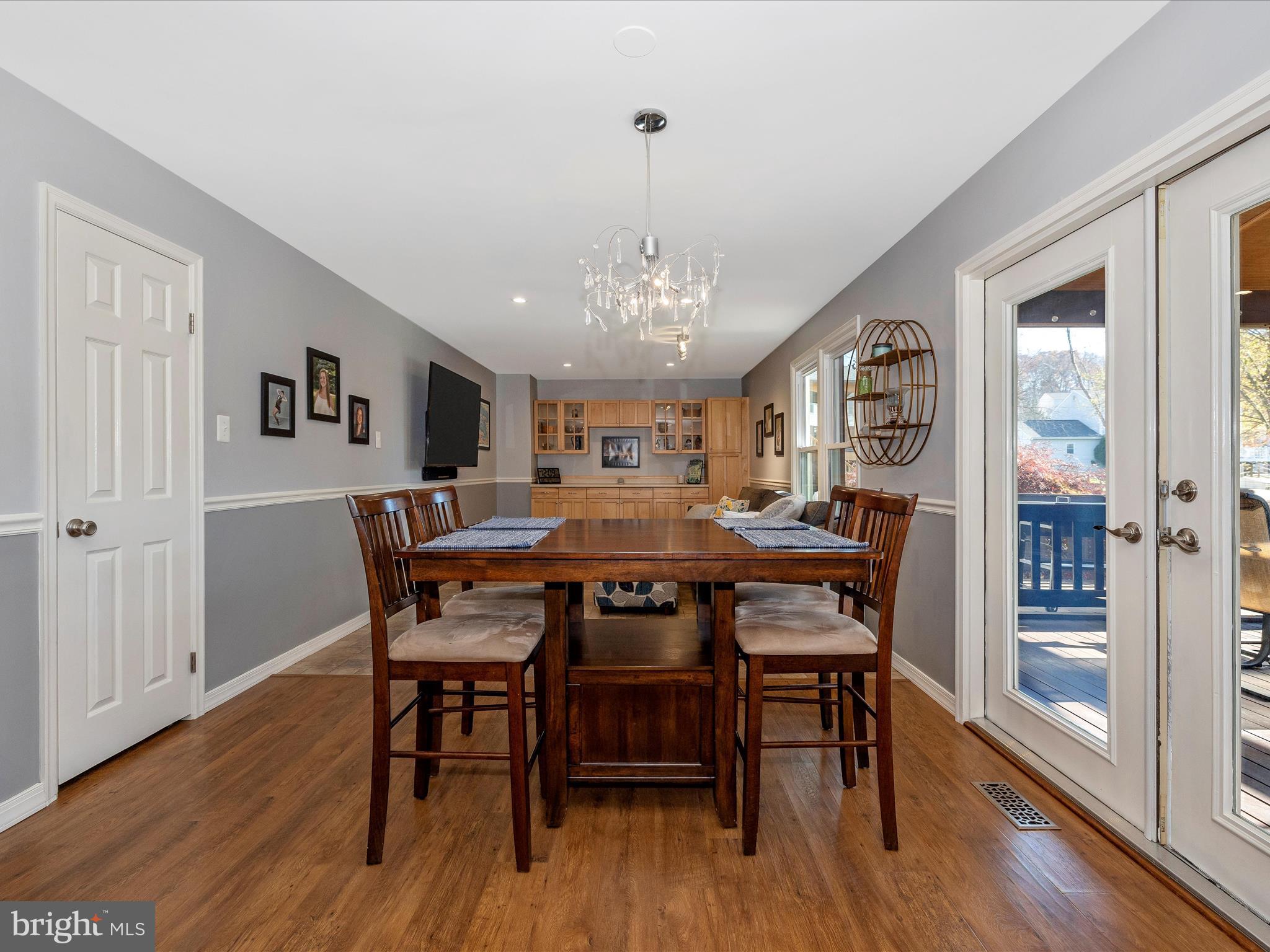 6112 HUCKLEBERRY WAY