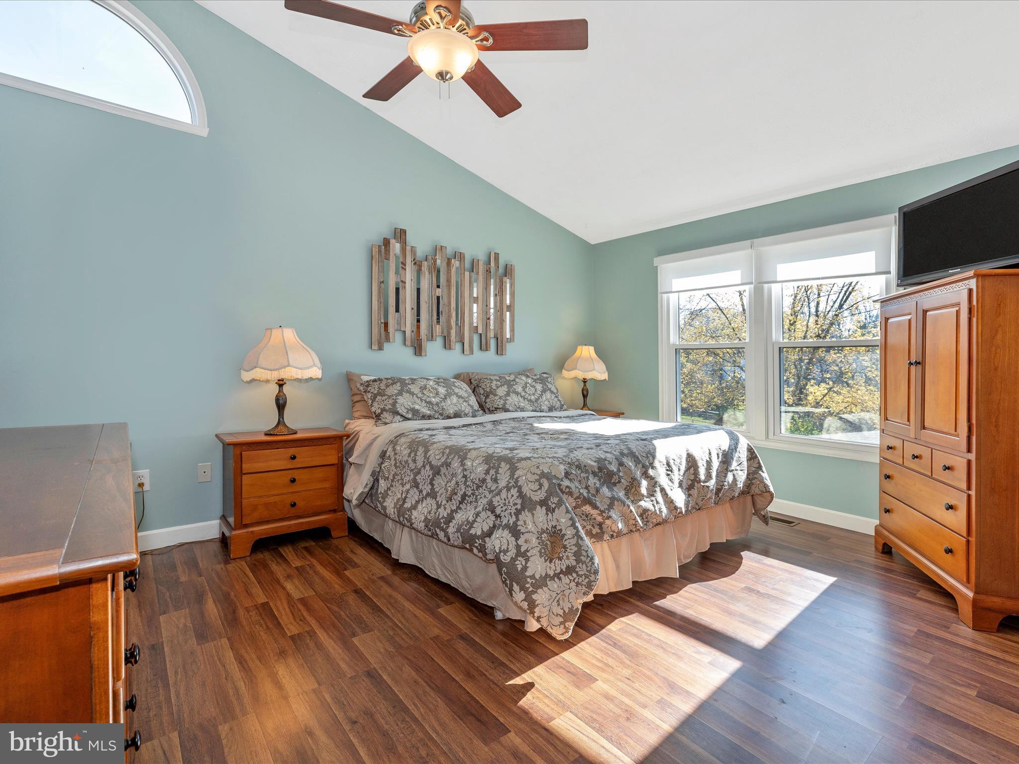 6112 HUCKLEBERRY WAY