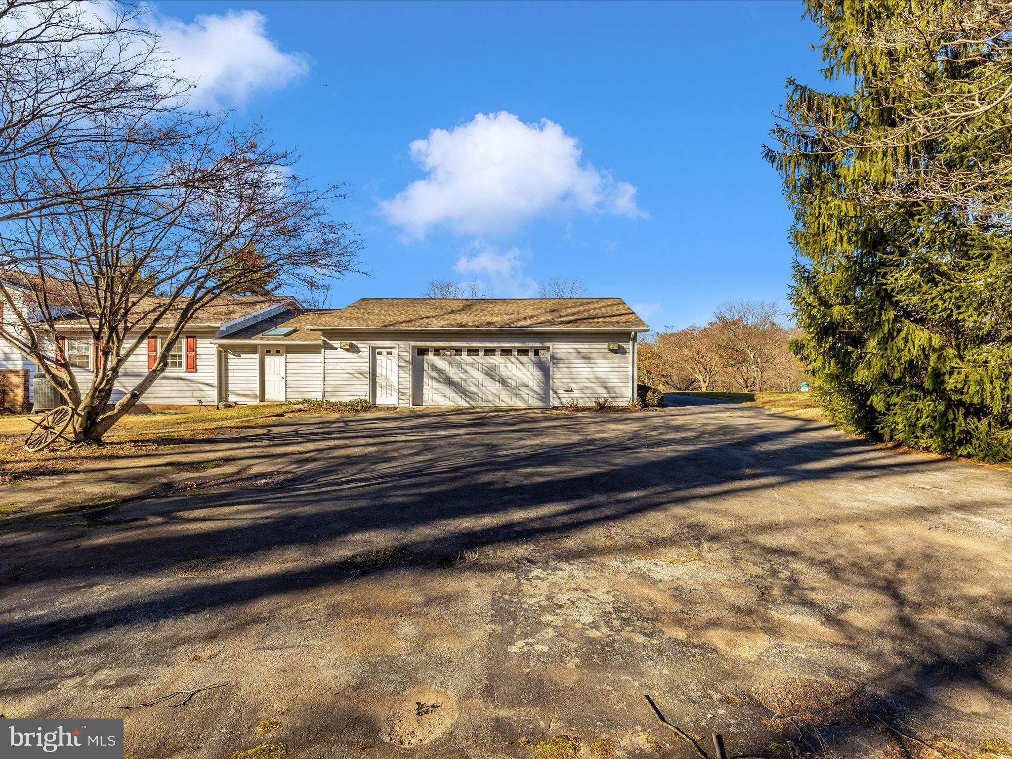 4969 TALL OAKS DRIVE