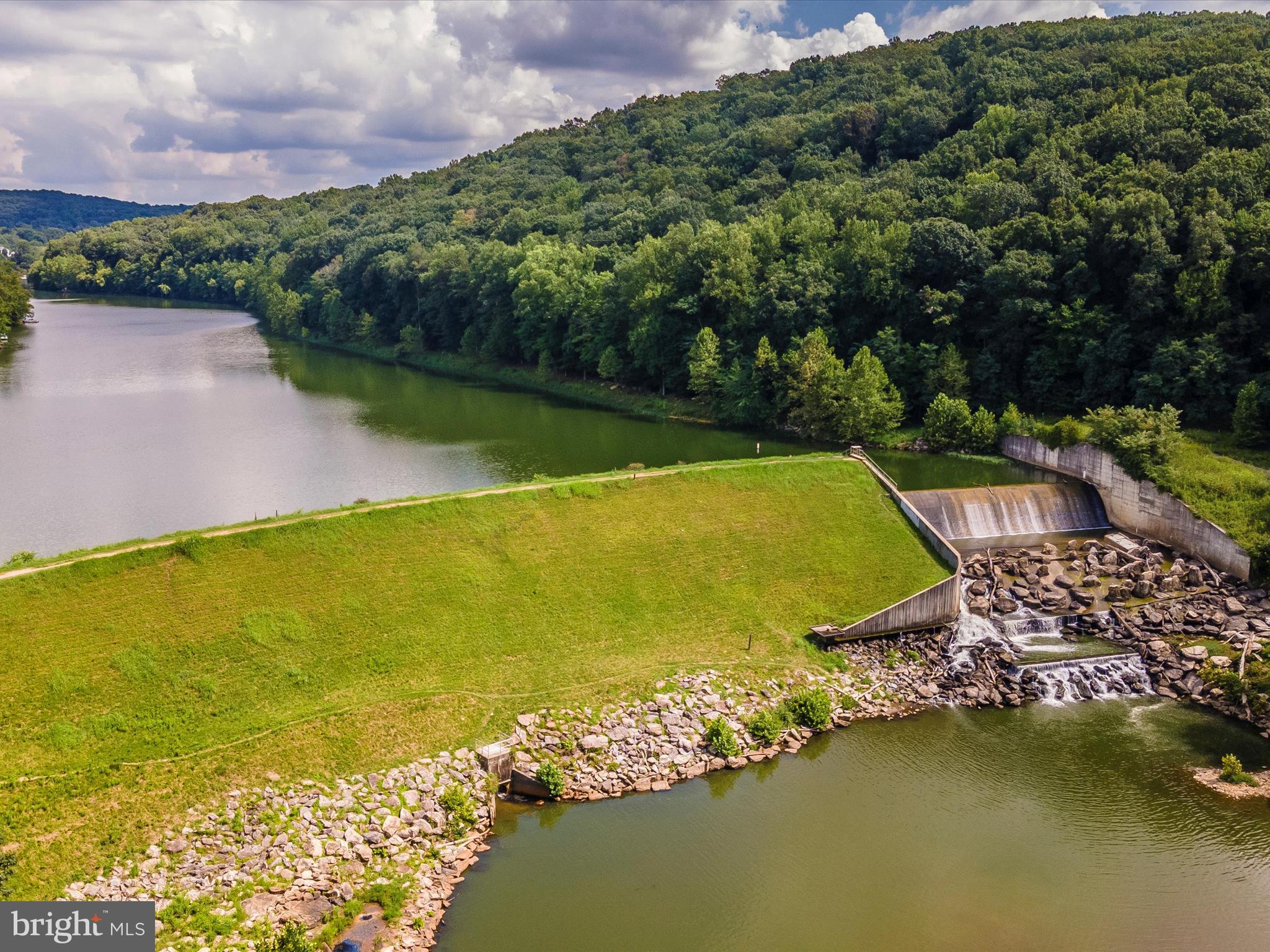 6153 S STEAMBOAT WAY