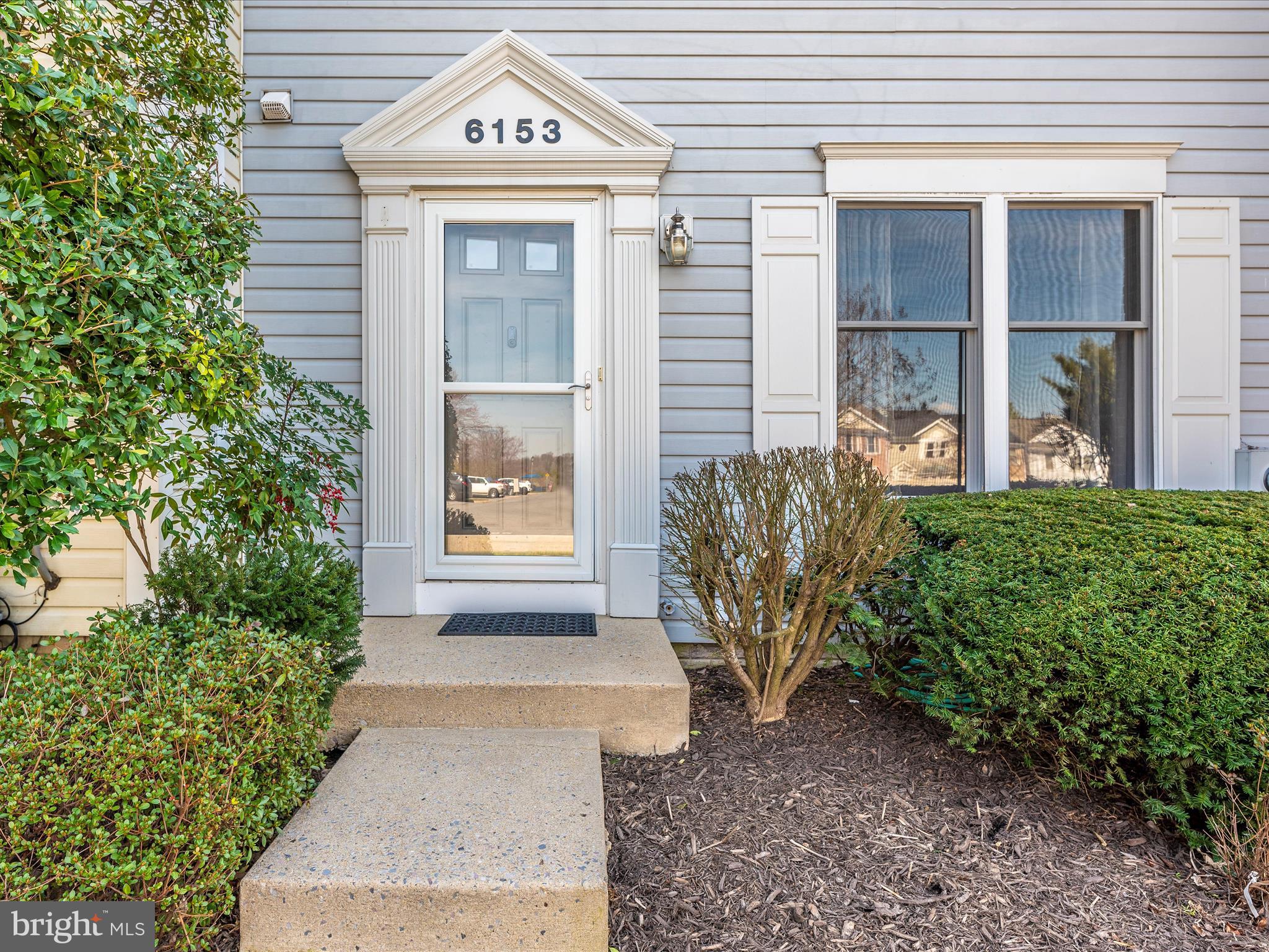 6153 S STEAMBOAT WAY