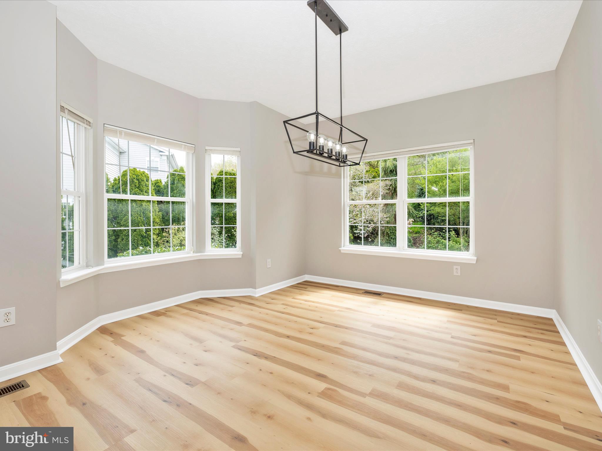 5807 WINDING RIDGE WAY