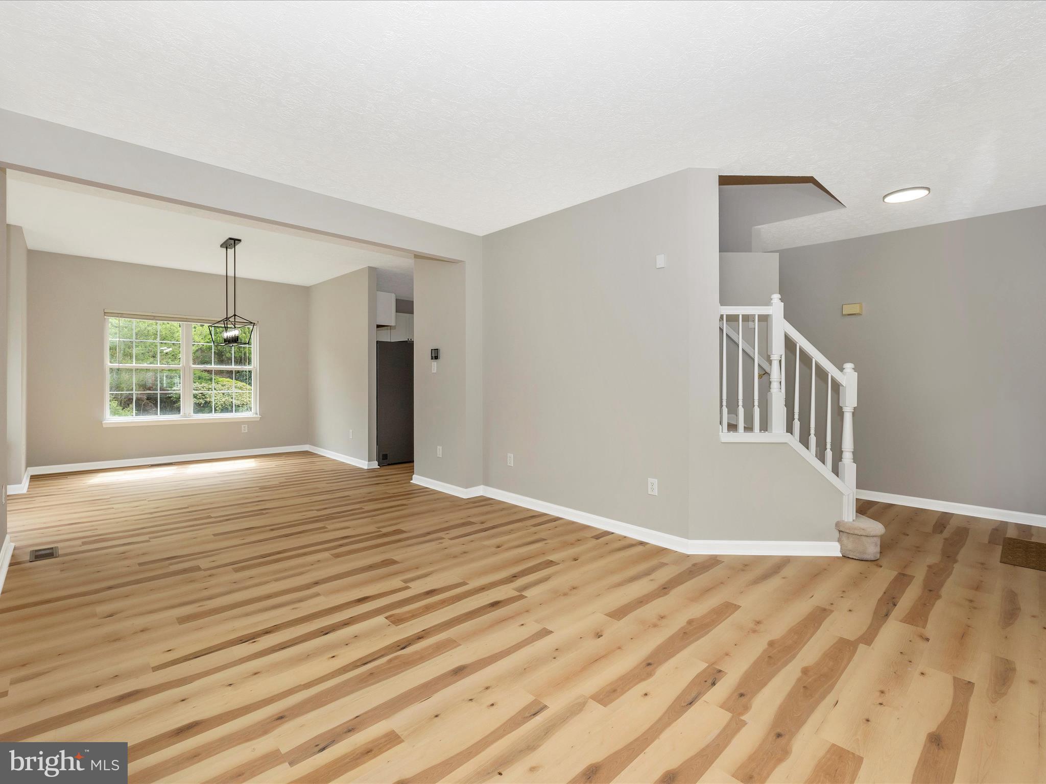 5807 WINDING RIDGE WAY