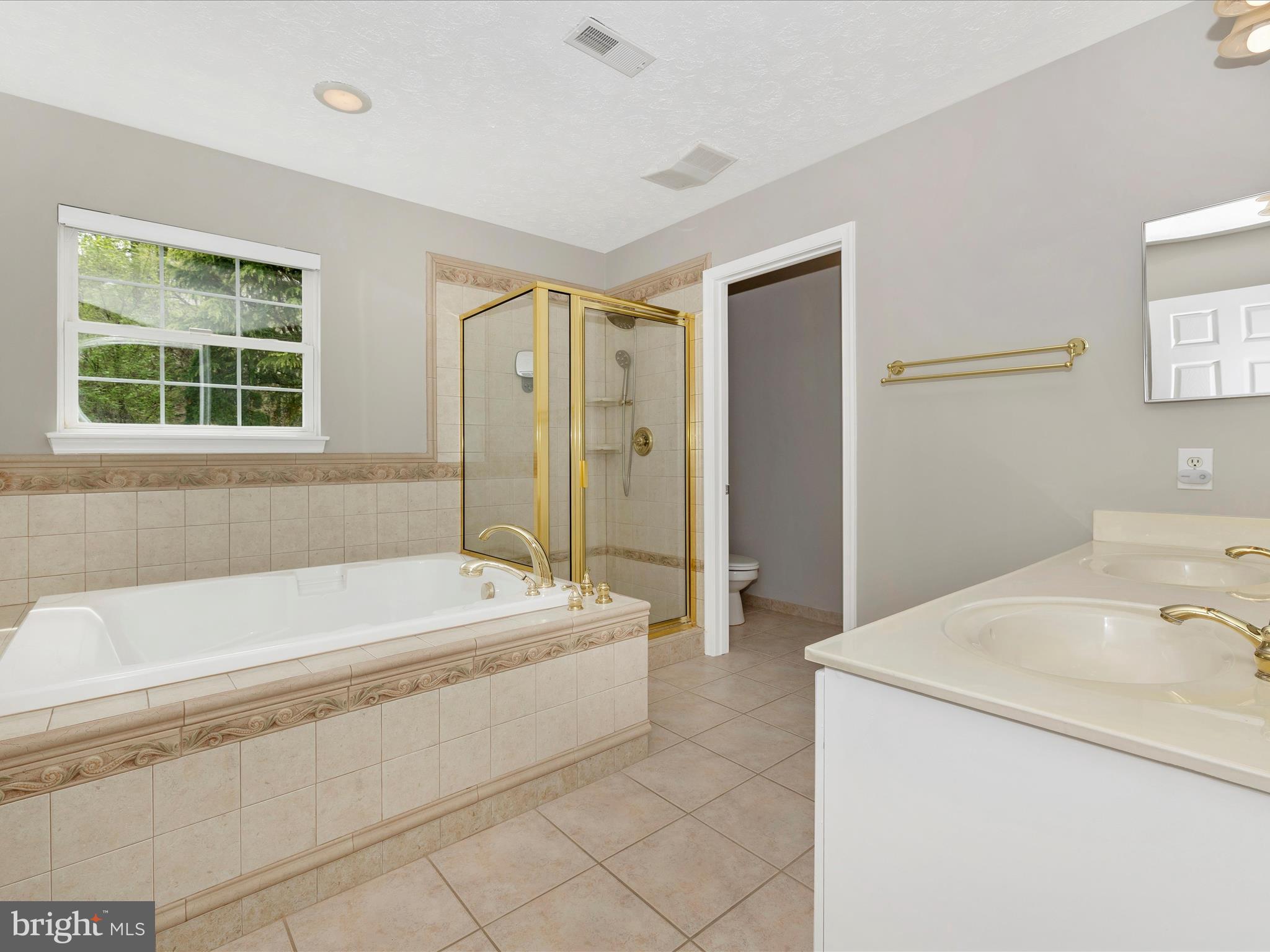 5807 WINDING RIDGE WAY