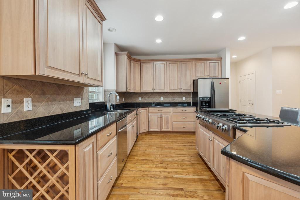 3436 BASFORD ROAD