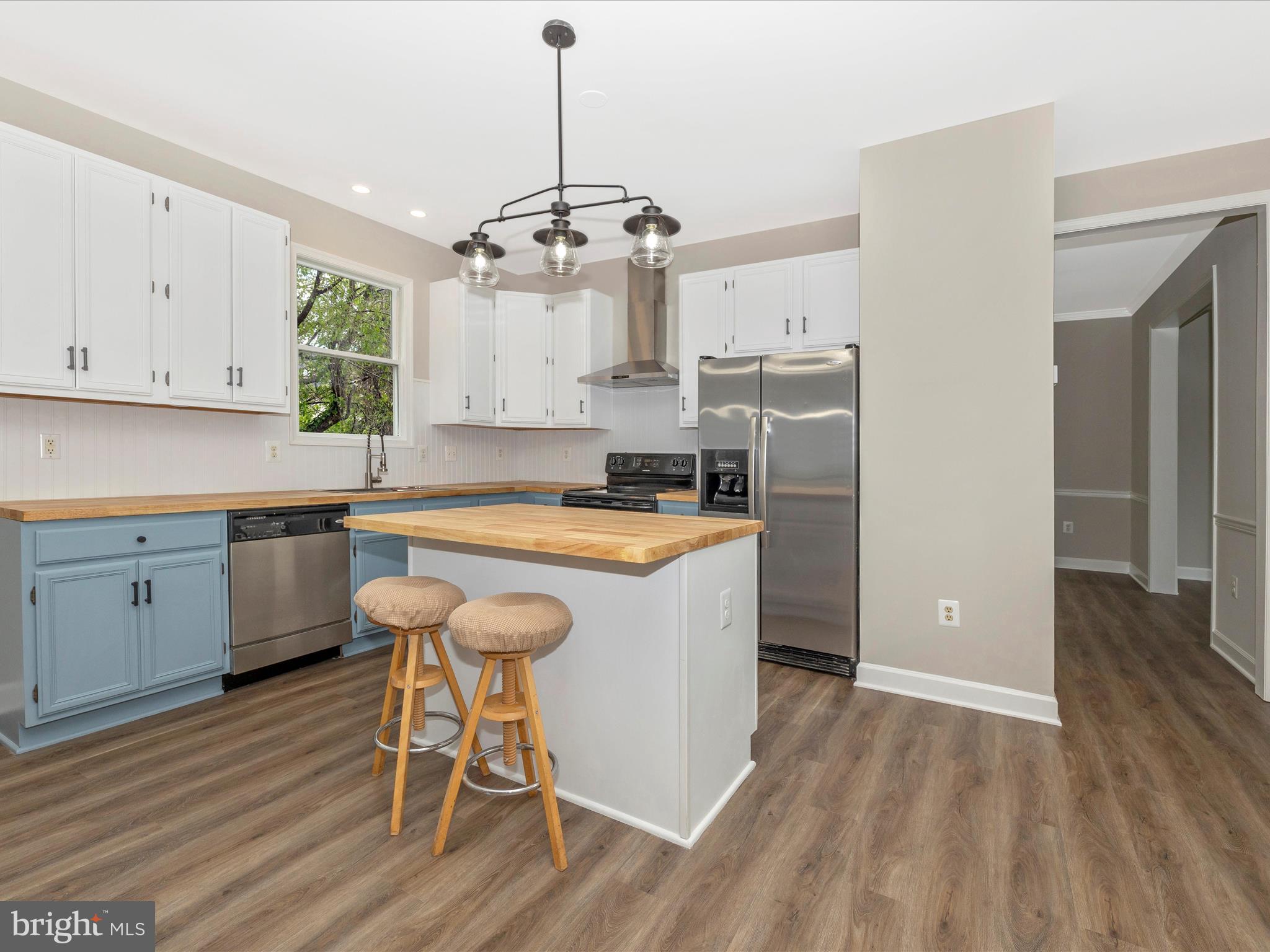 6113 SPRING MEADOW LANE