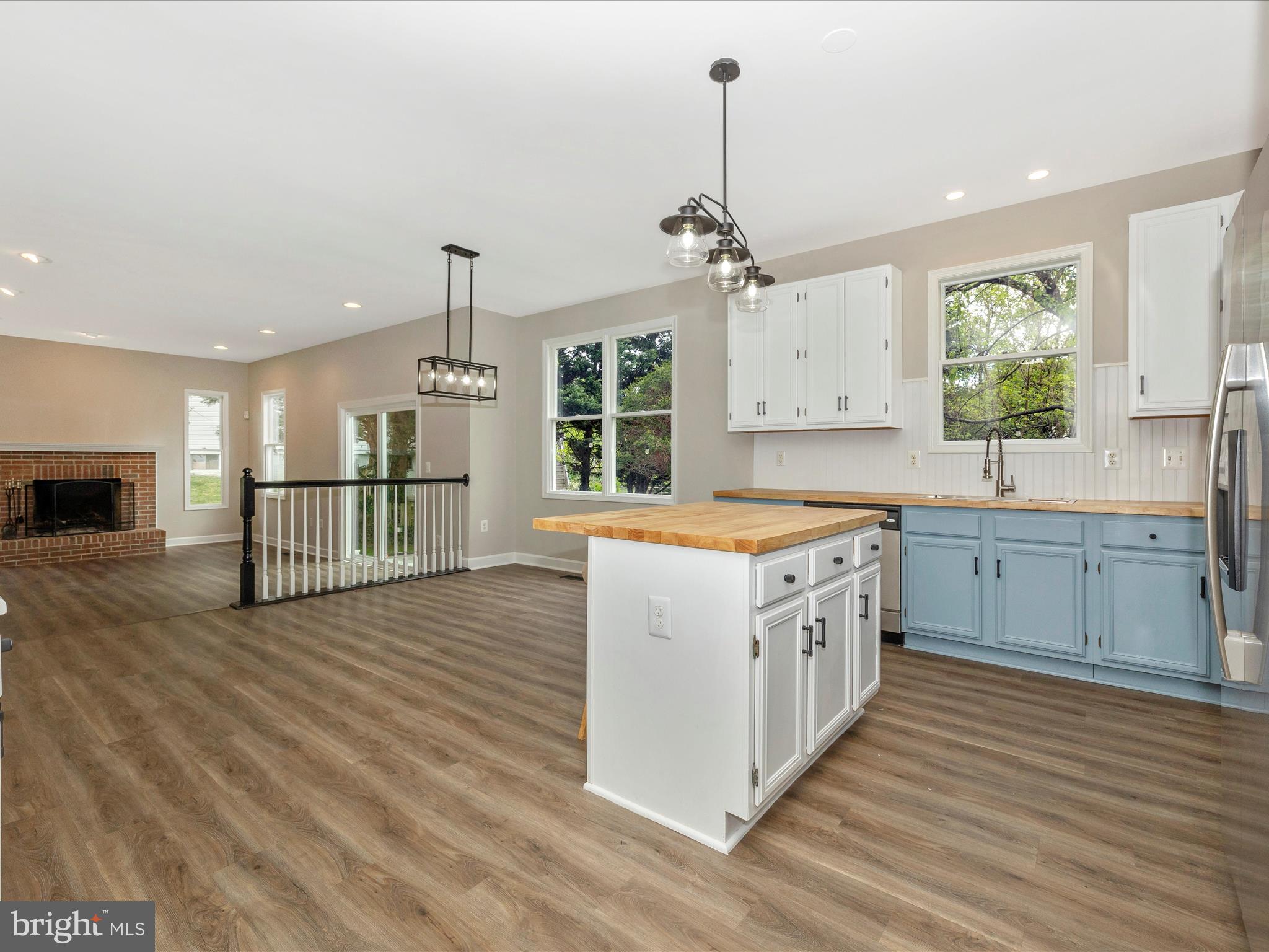 6113 SPRING MEADOW LANE