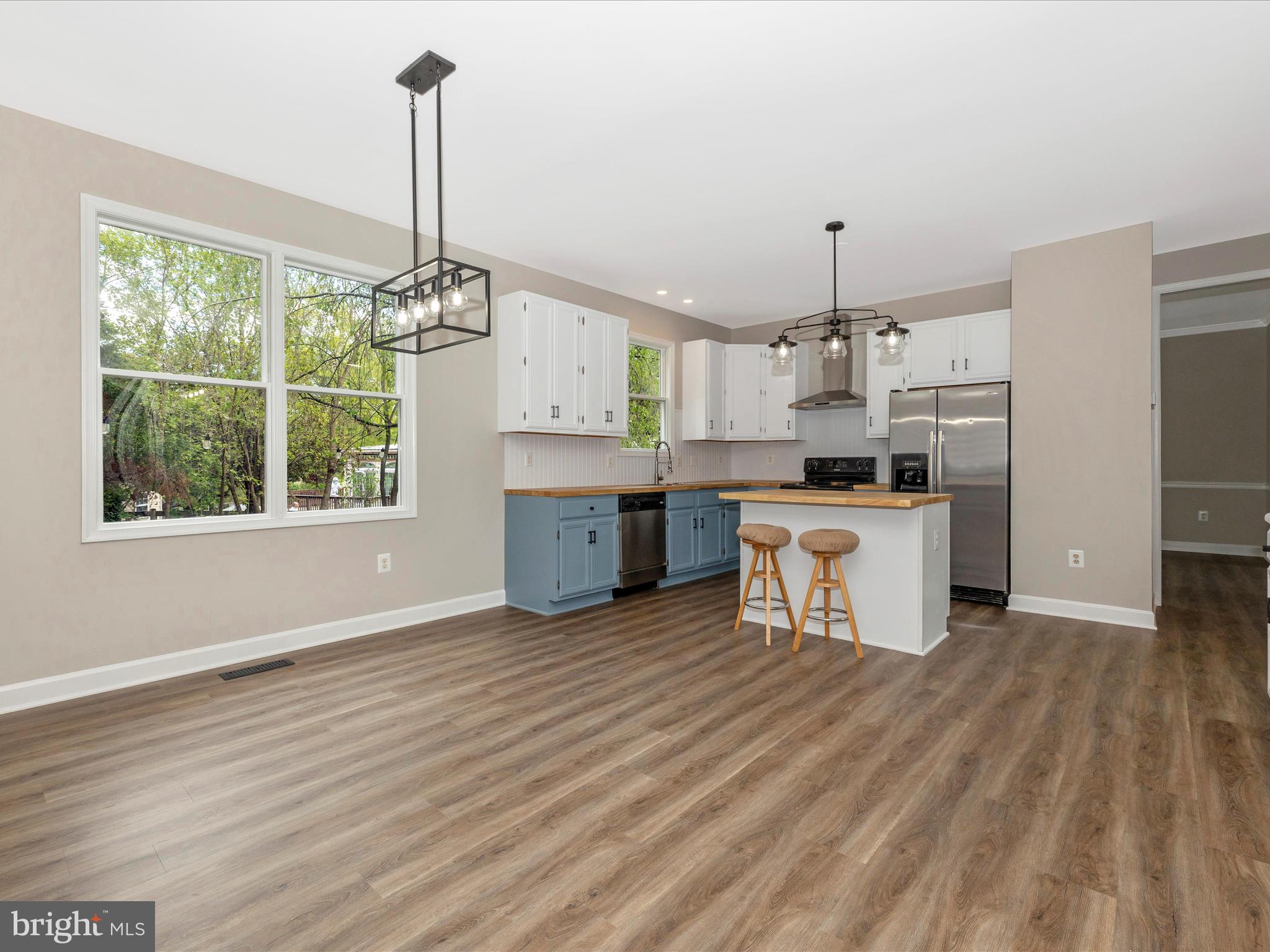 6113 SPRING MEADOW LANE