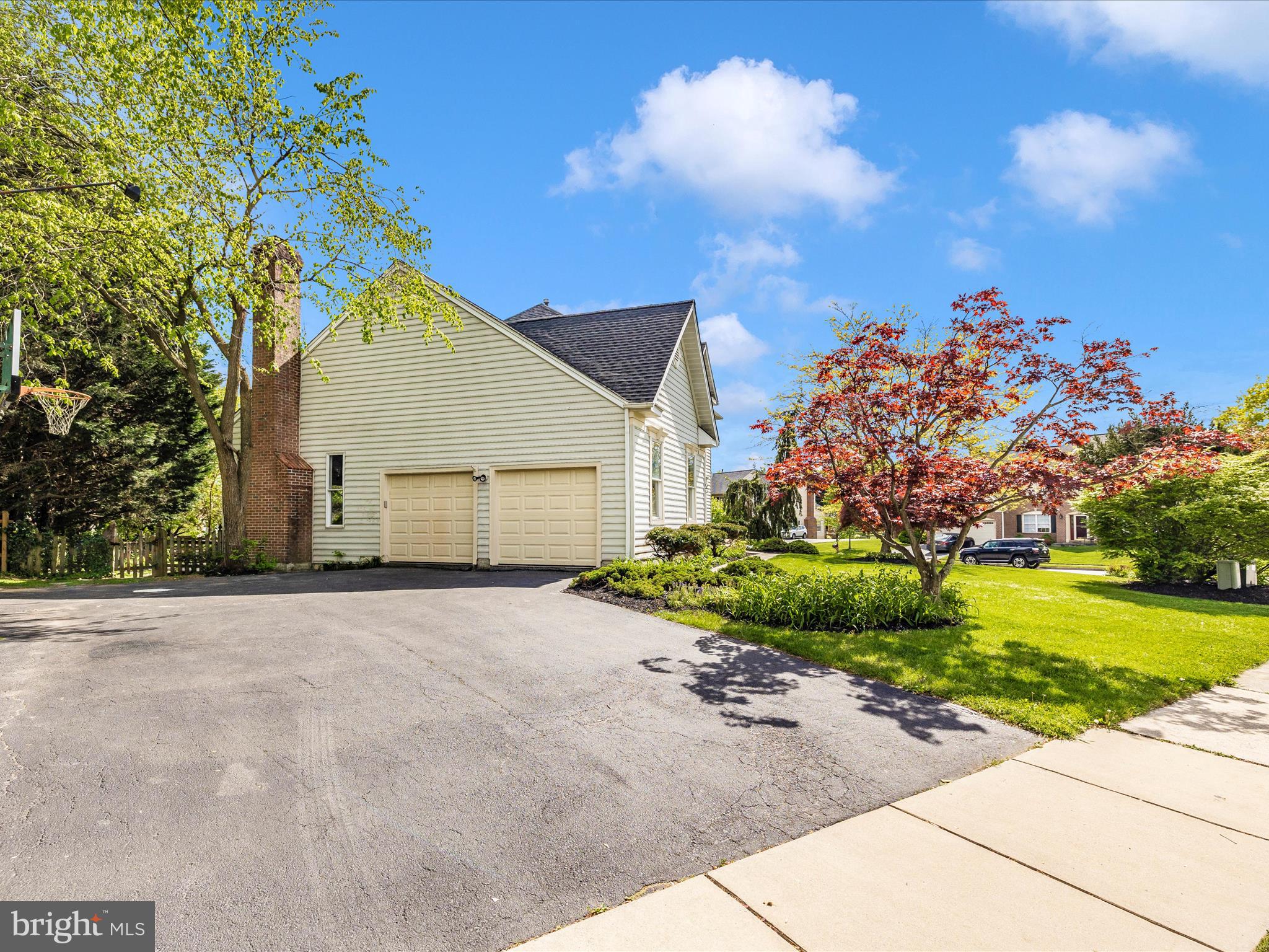 6113 SPRING MEADOW LANE