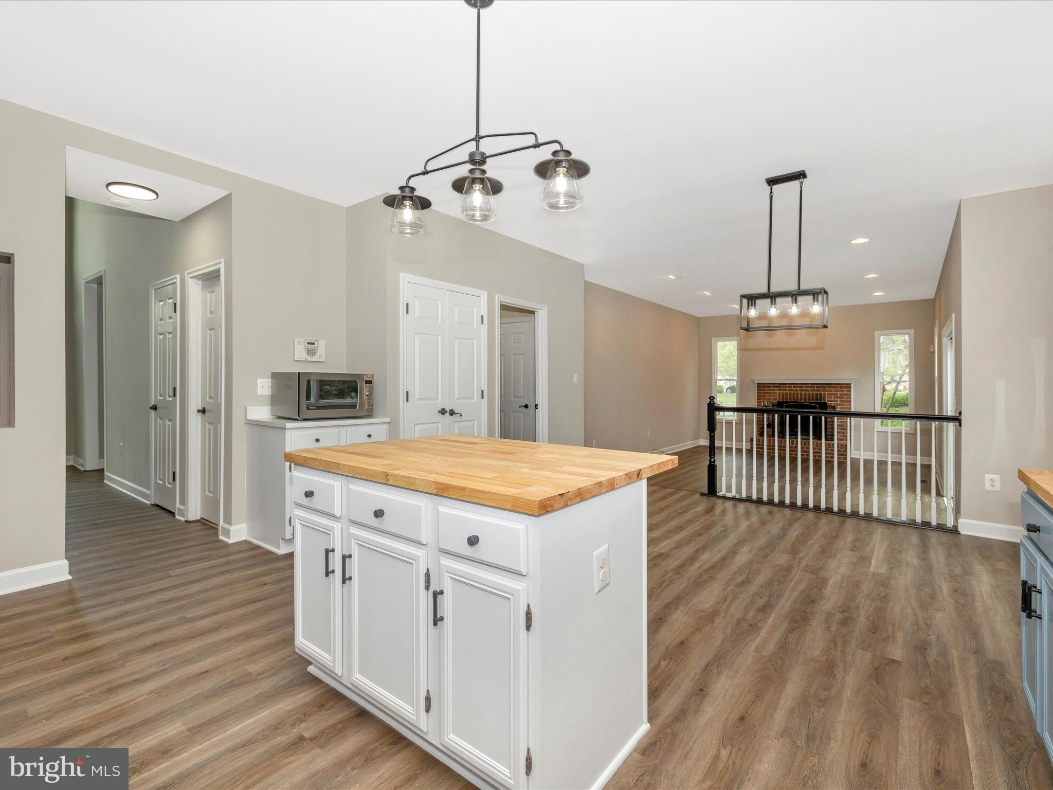 6113 SPRING MEADOW LANE