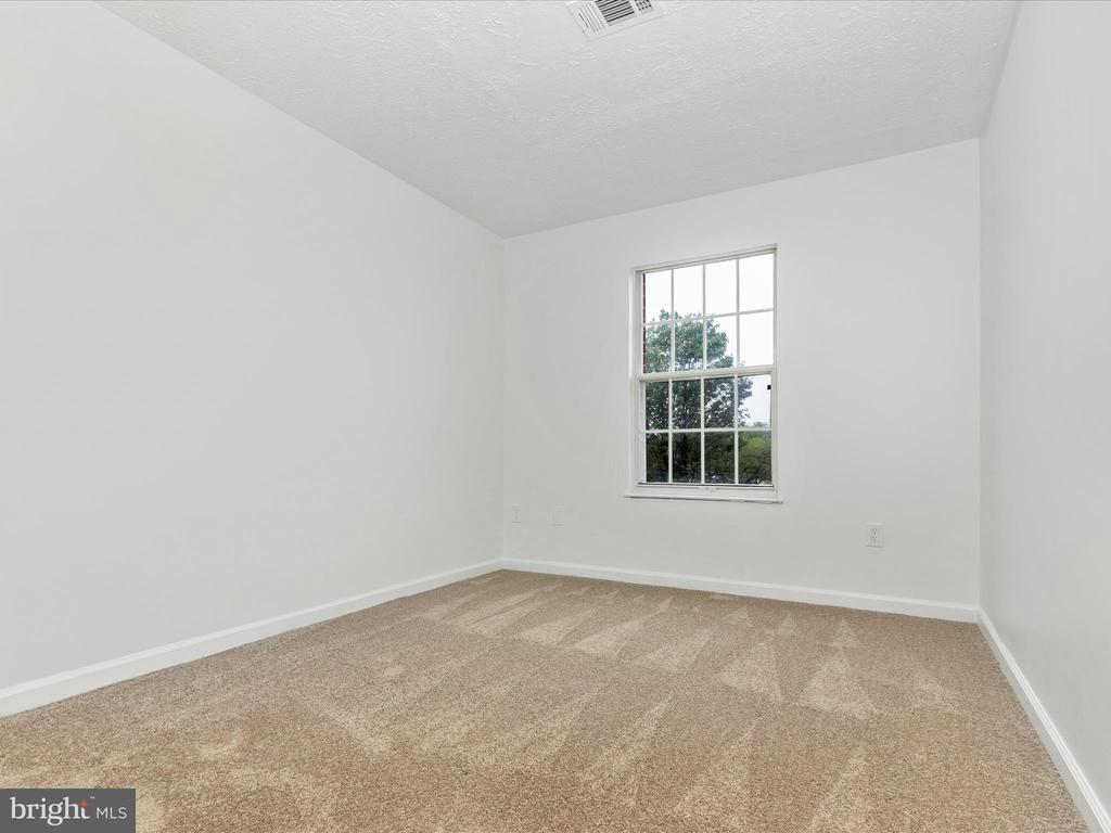 5307 REGAL COURT