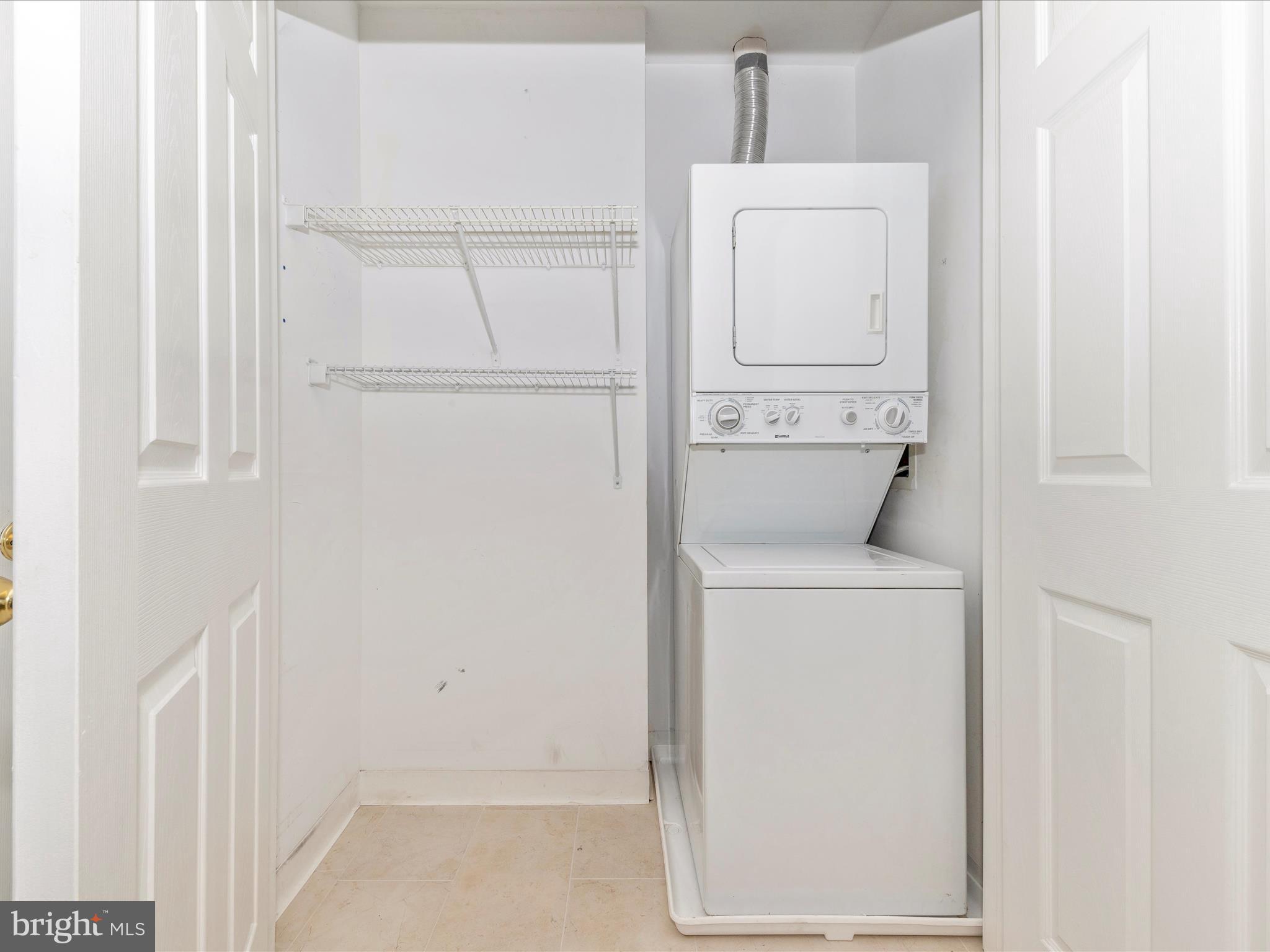 35 E ALL SAINTS STREET 317