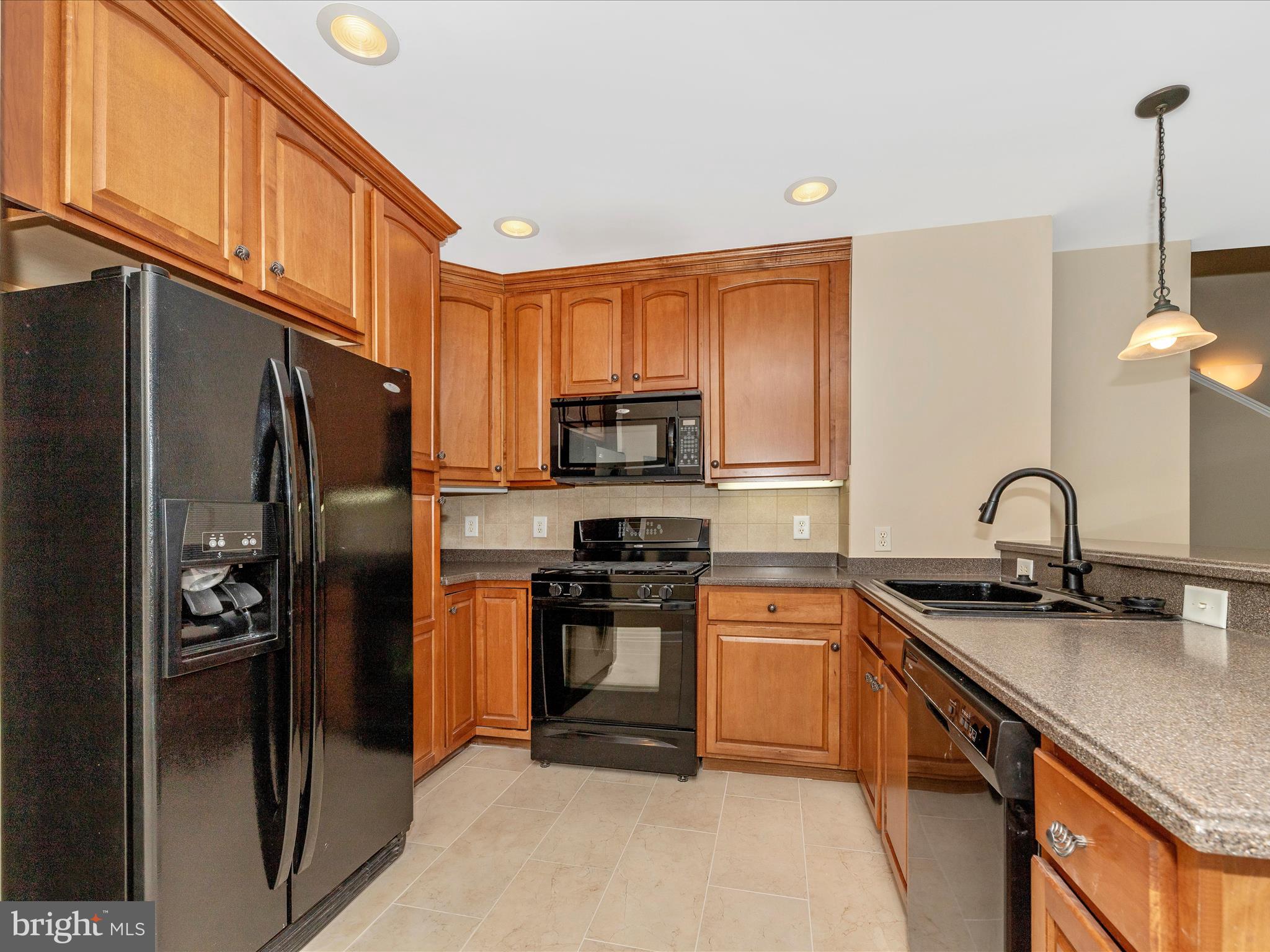 35 E ALL SAINTS STREET 317