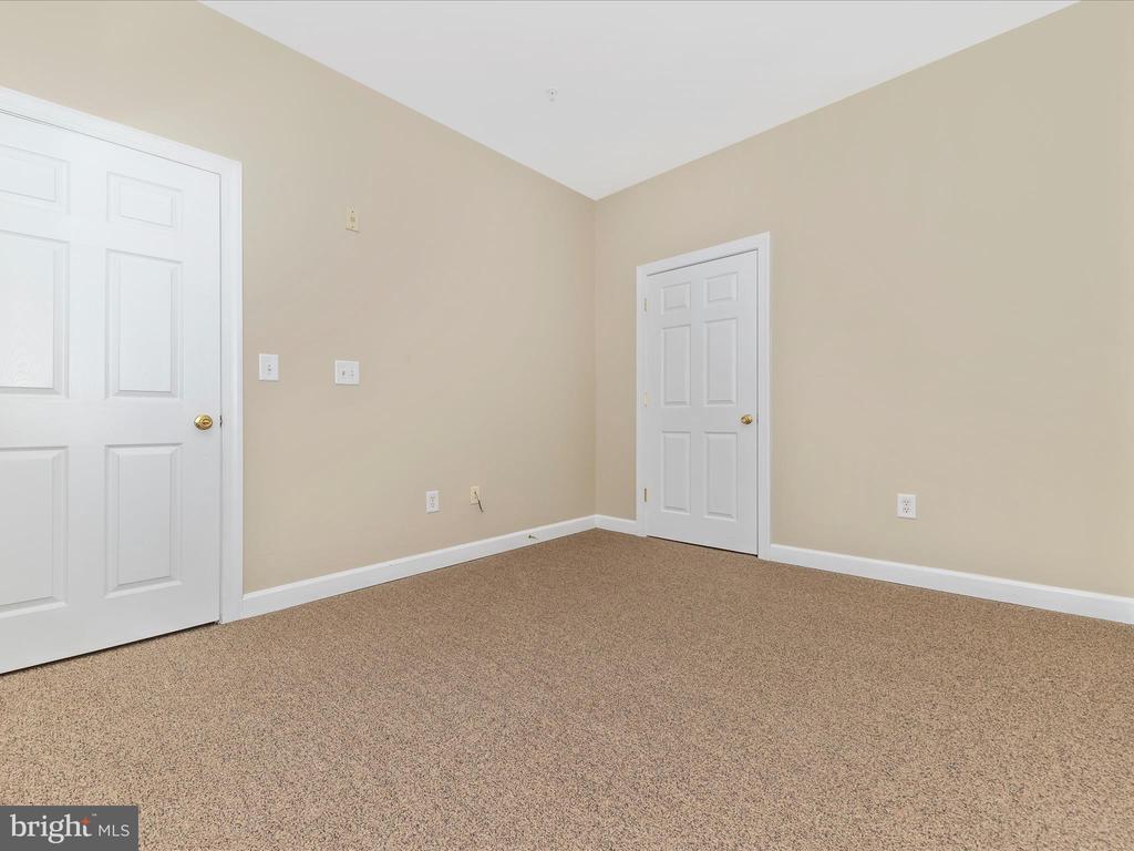 35 E ALL SAINTS STREET 317