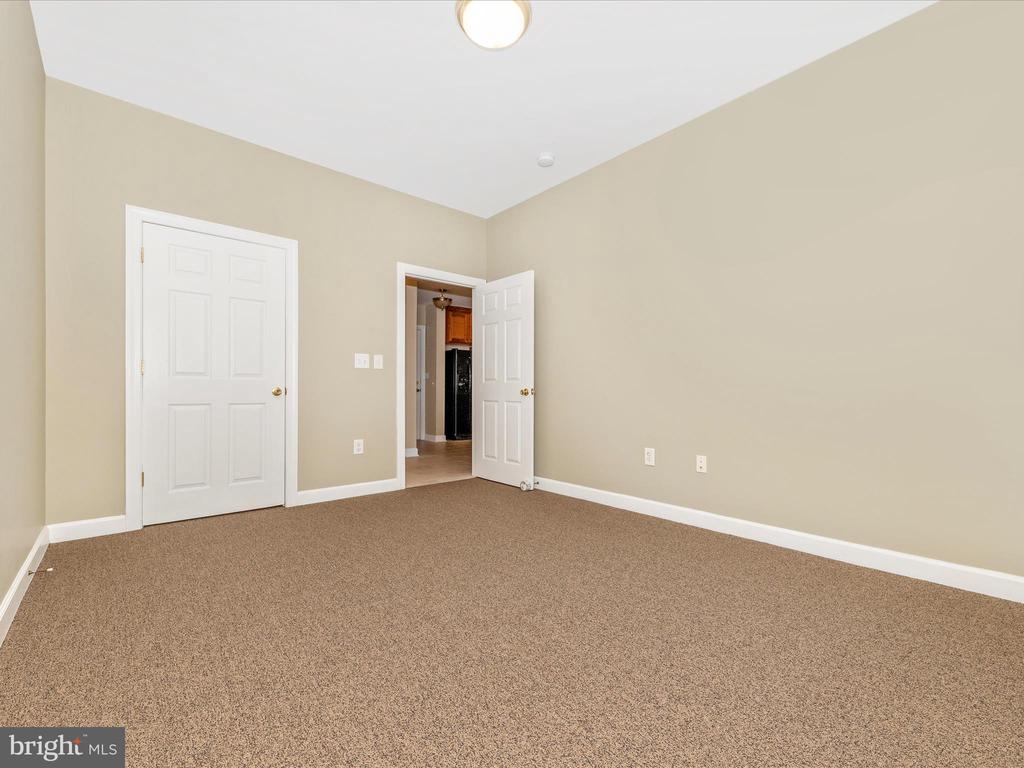 35 E ALL SAINTS STREET 317
