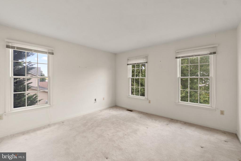 111 MANDA DRIVE