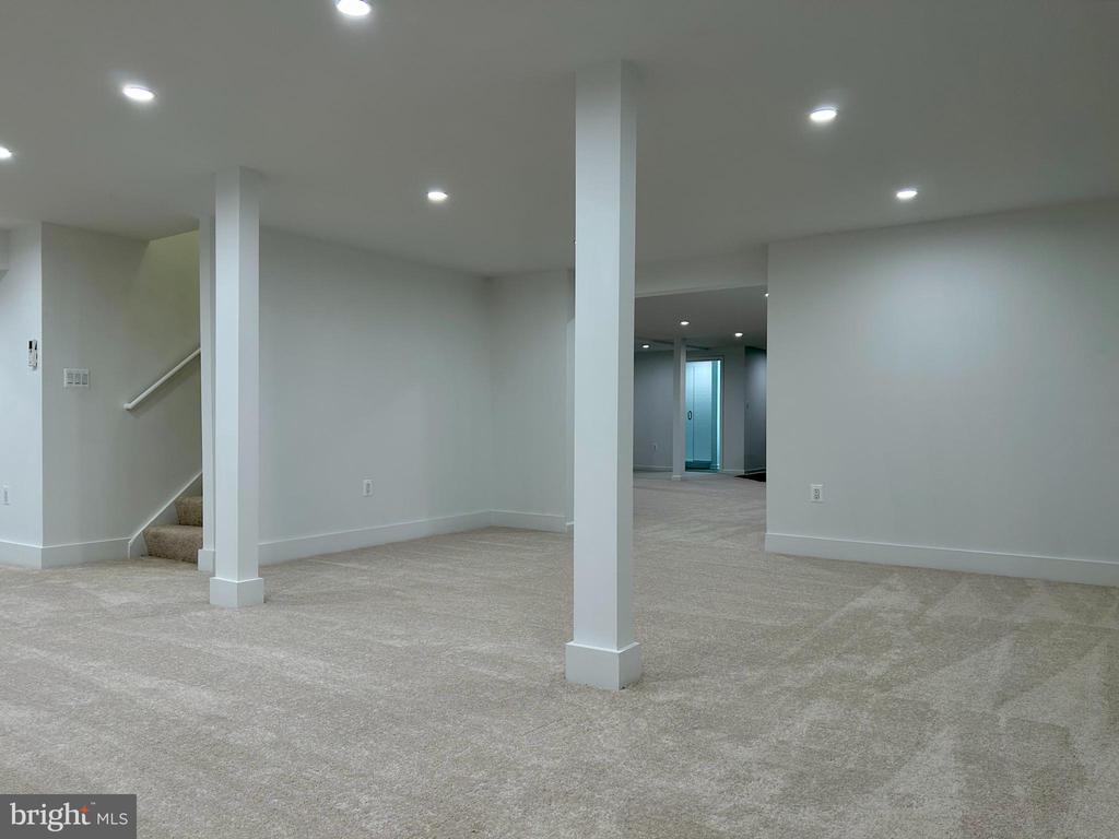 8323 SHARON DRIVE