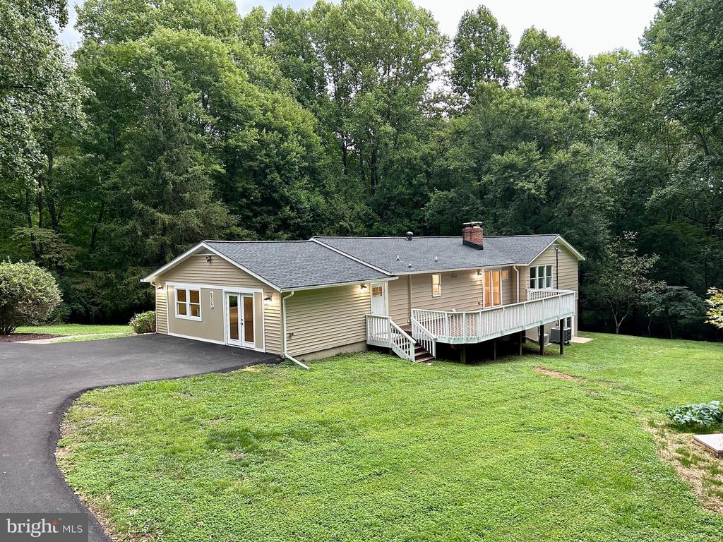 8323 SHARON DRIVE