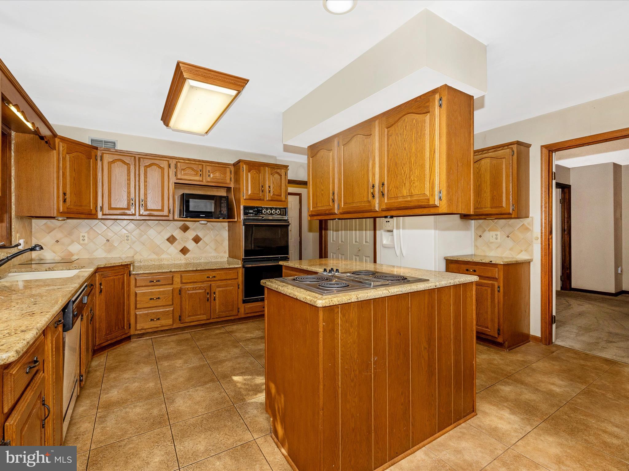 12394 N DEBKAY COURT