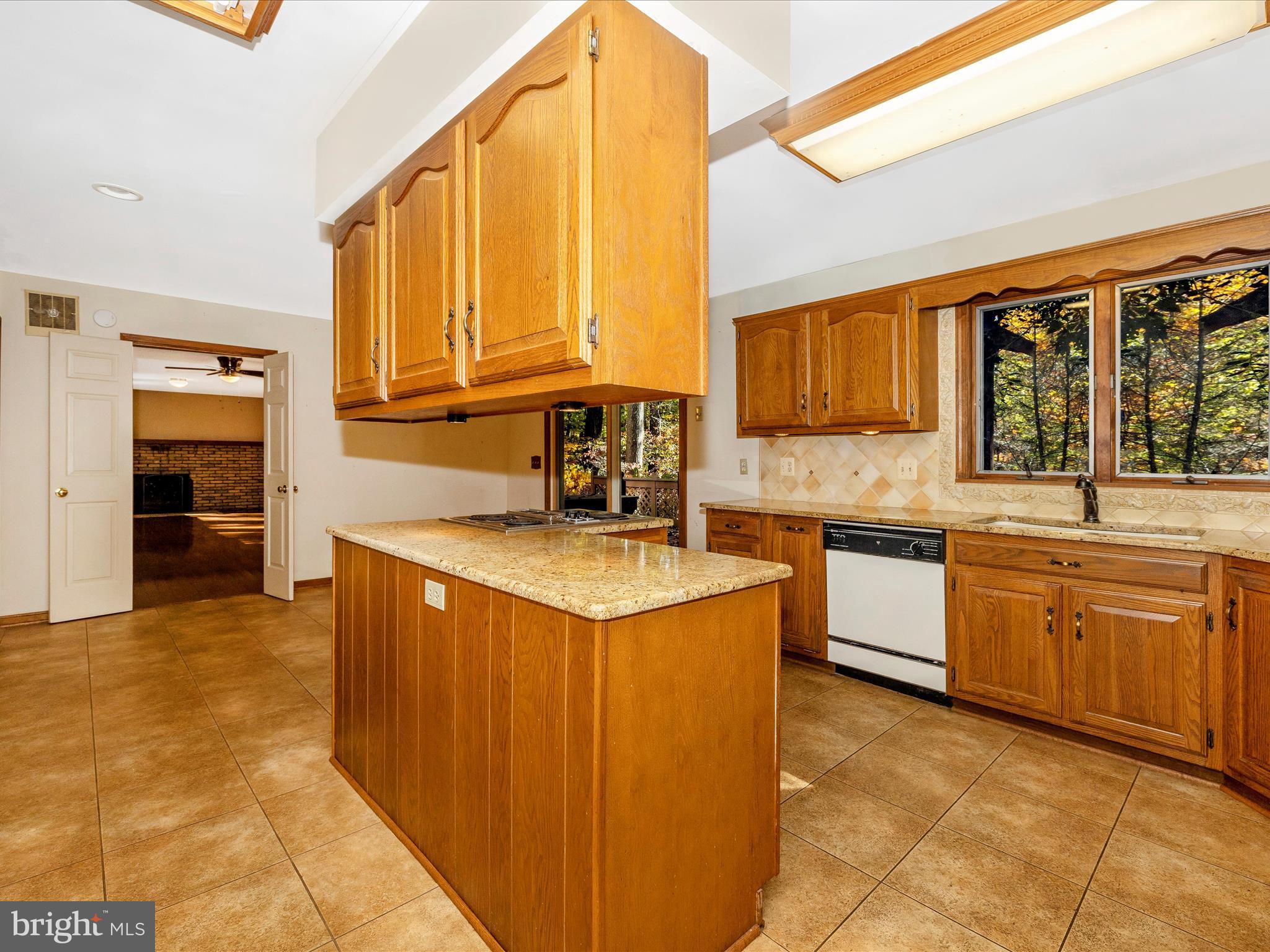 12394 N DEBKAY COURT