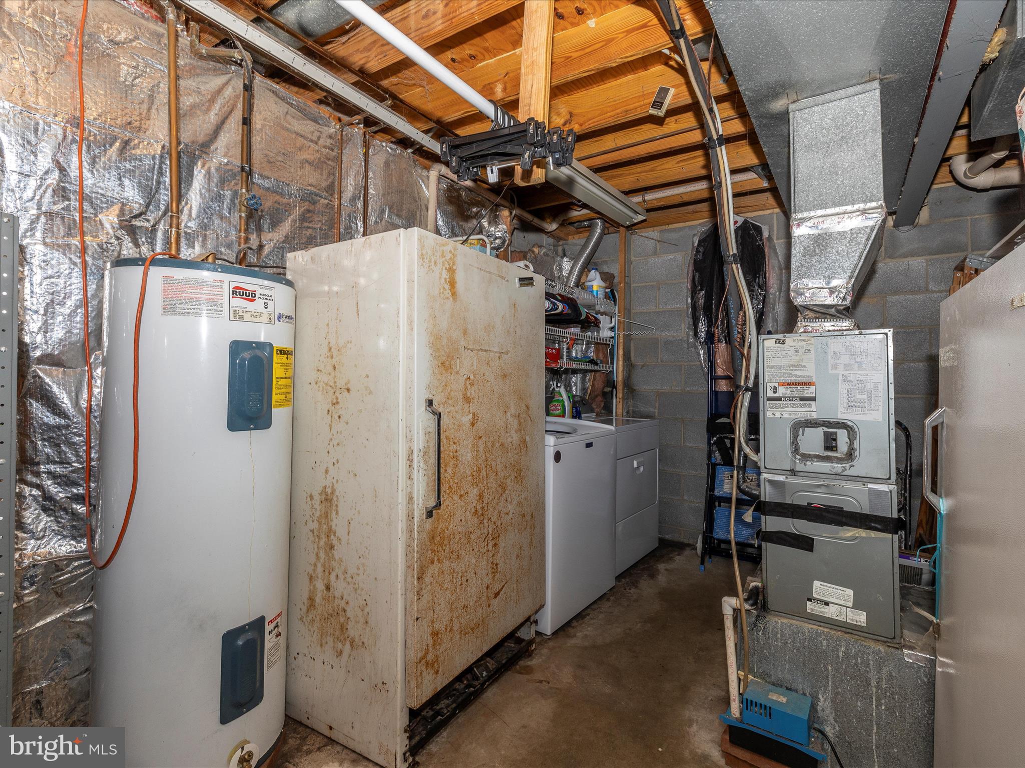 1725 NORTHRIDGE LANE