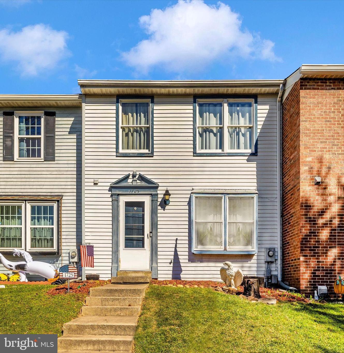 1725 NORTHRIDGE LANE