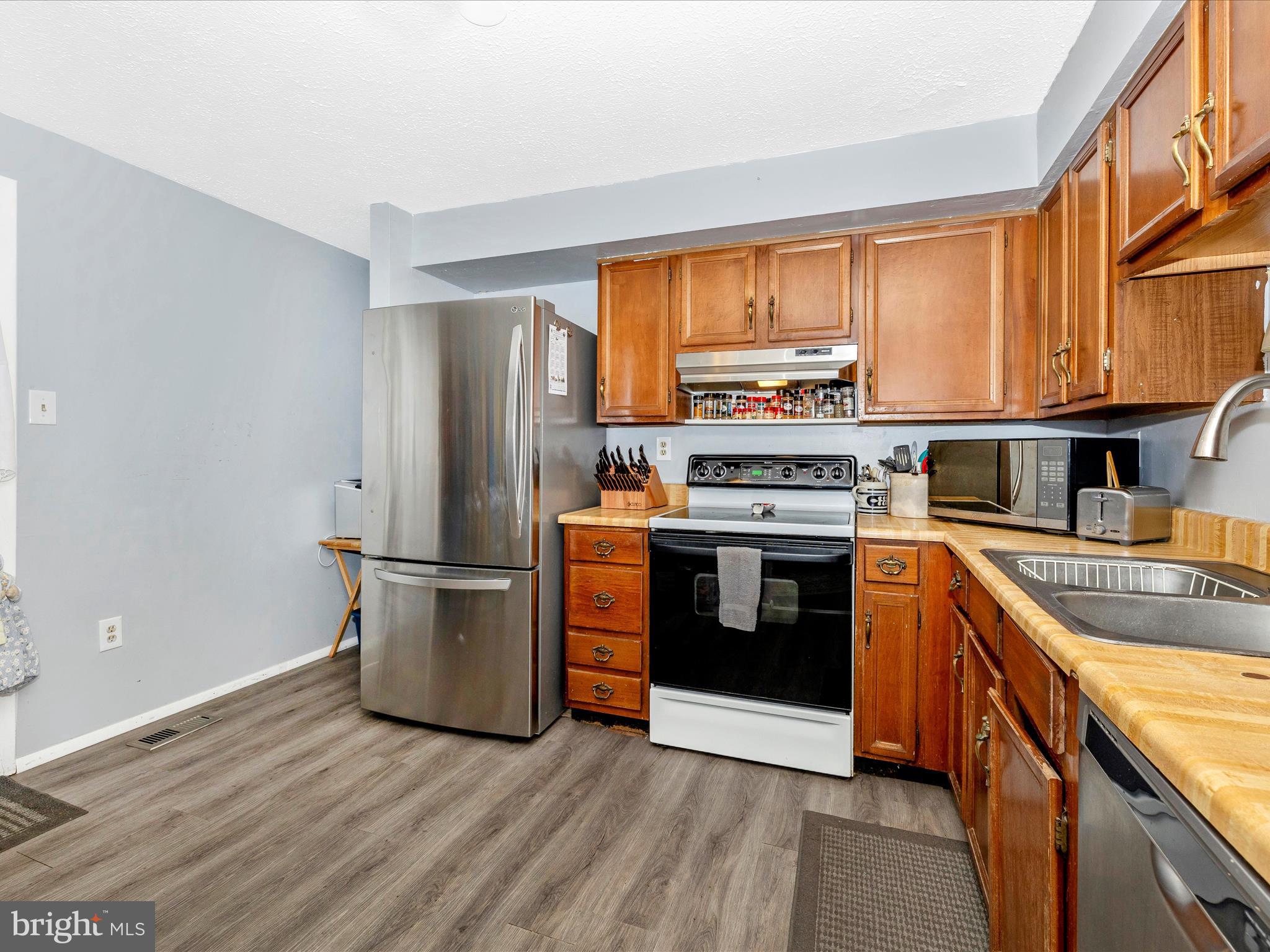 1725 NORTHRIDGE LANE