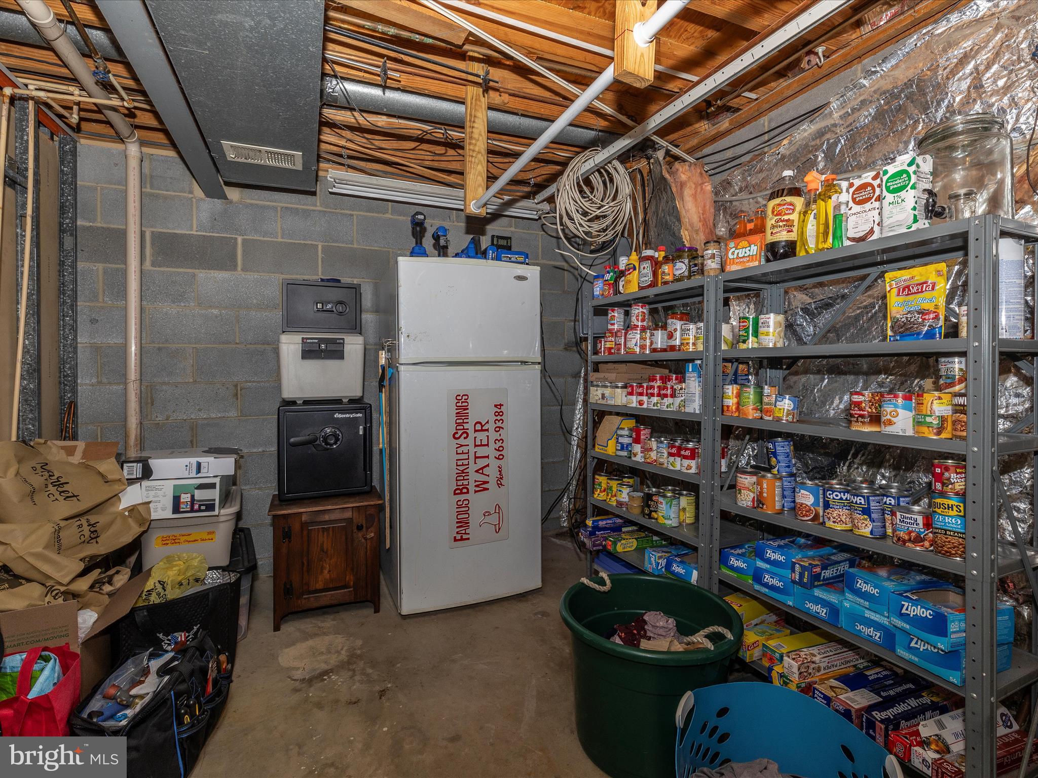 1725 NORTHRIDGE LANE