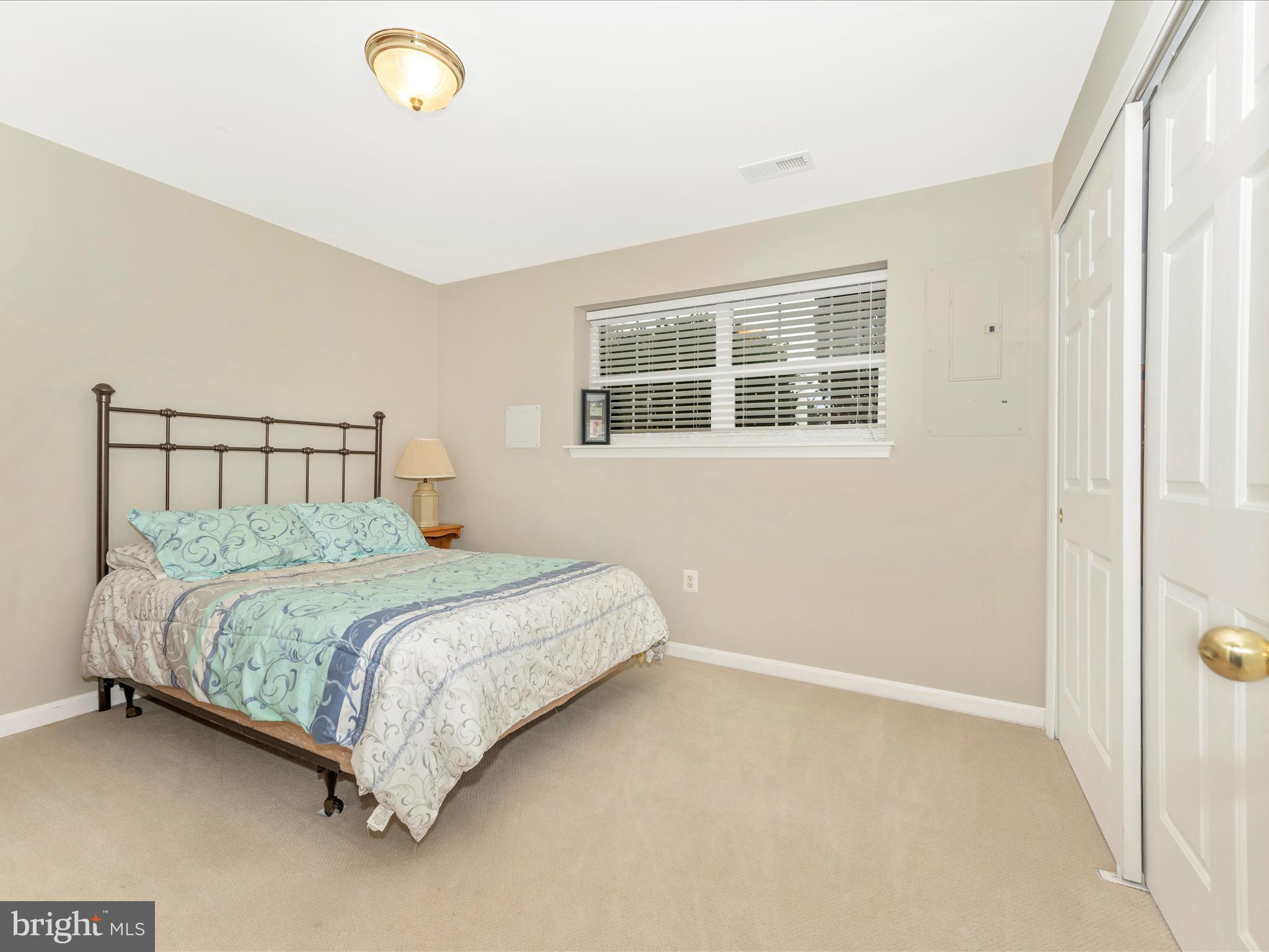 5802 MERCANTILE DRIVE W