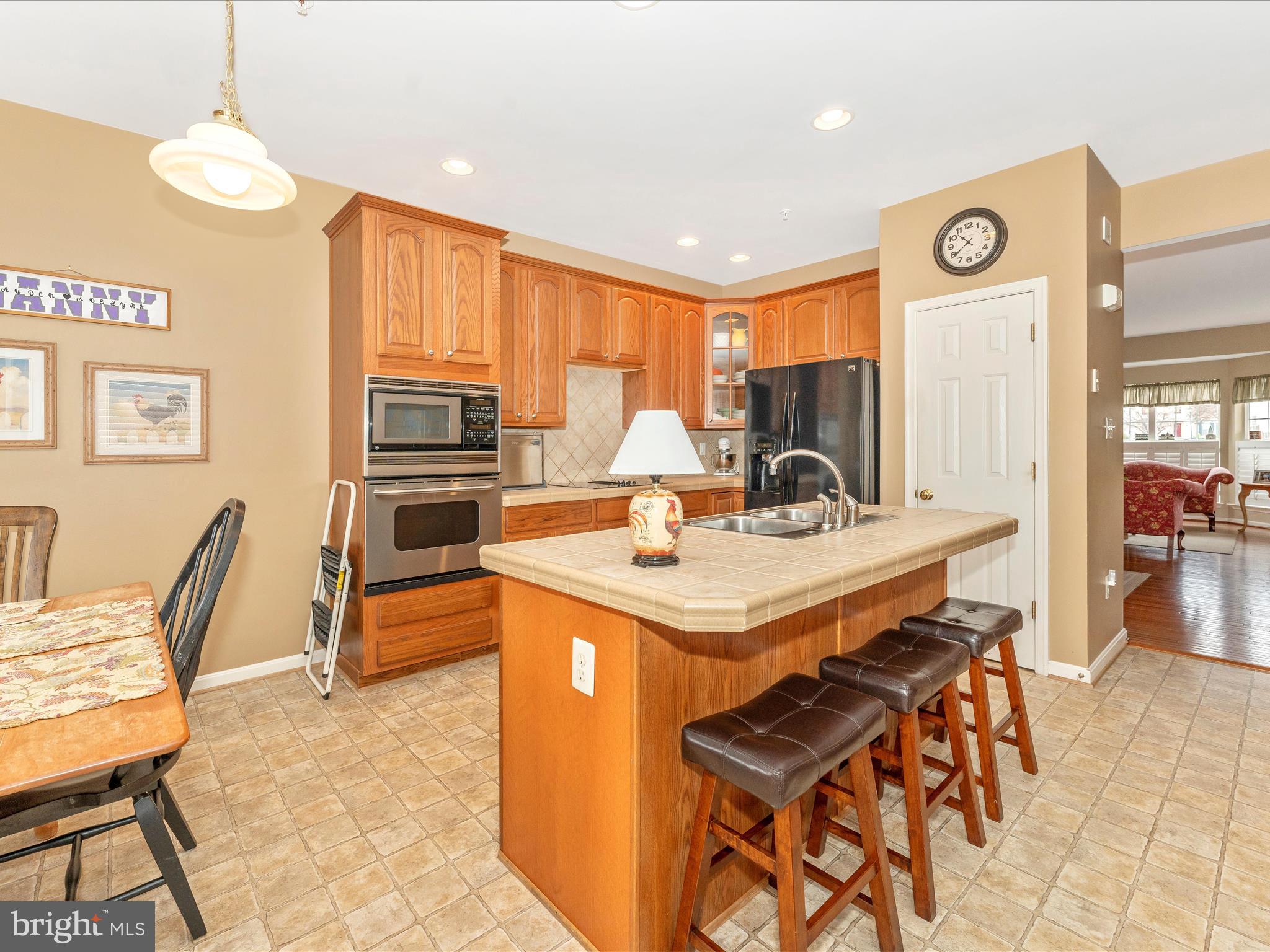 5802 MERCANTILE DRIVE W