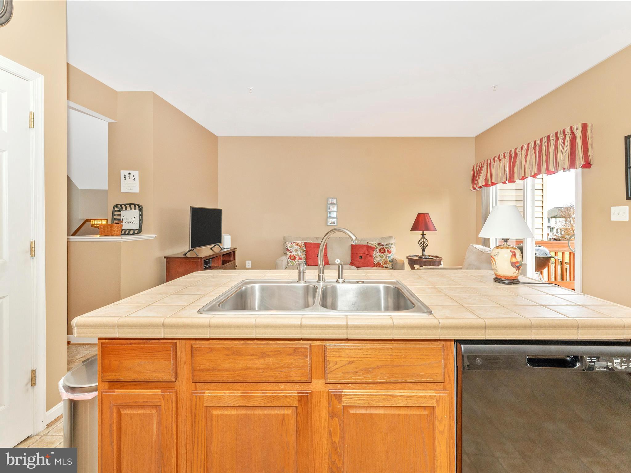 5802 MERCANTILE DRIVE W