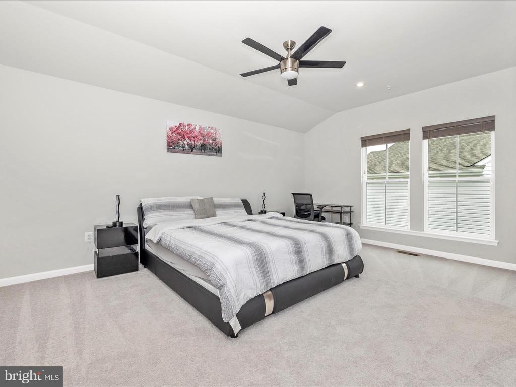5602 PINE BLUFF COURT