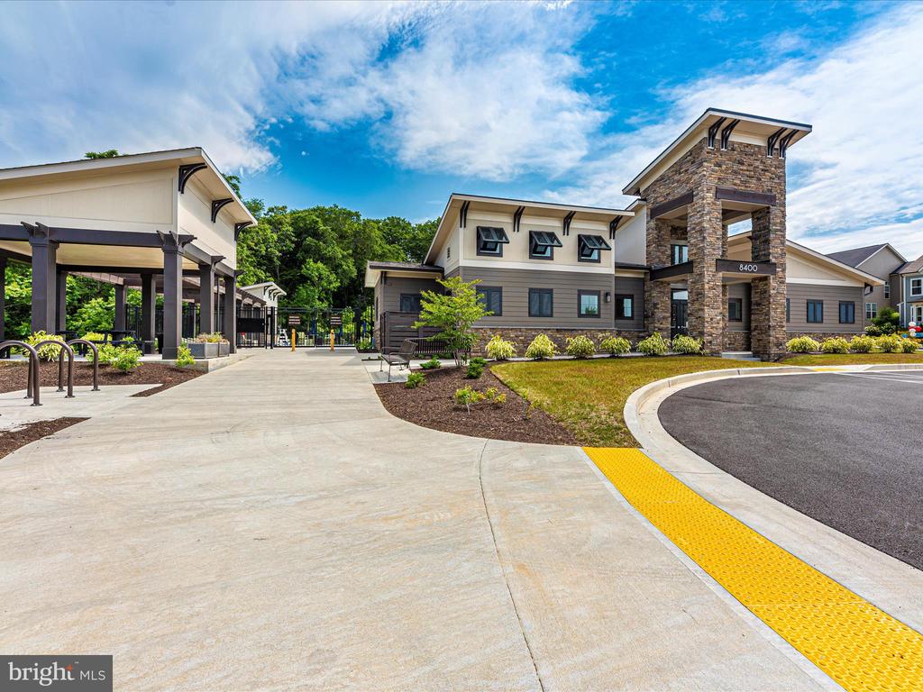 5602 PINE BLUFF COURT