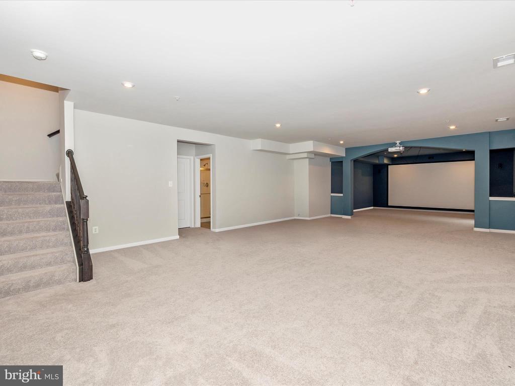 5602 PINE BLUFF COURT