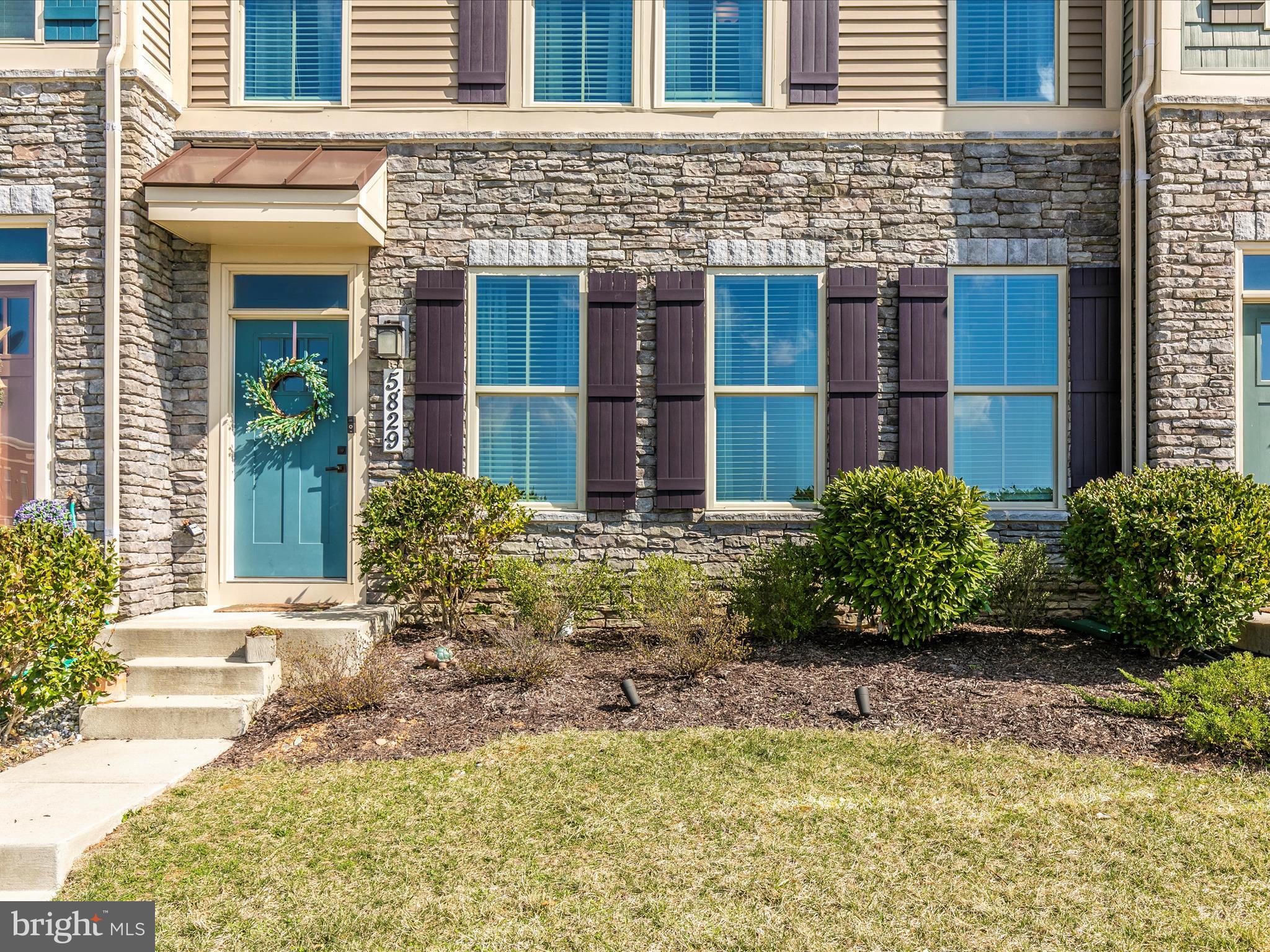 5829 EAGLEHEAD DRIVE