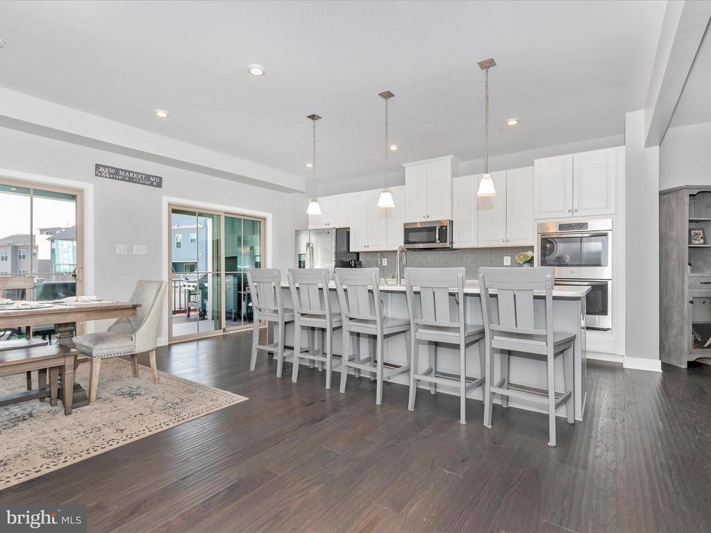 5829 EAGLEHEAD DRIVE