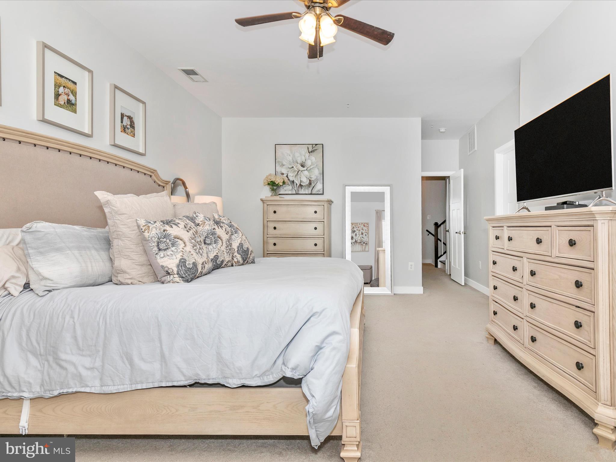 5829 EAGLEHEAD DRIVE