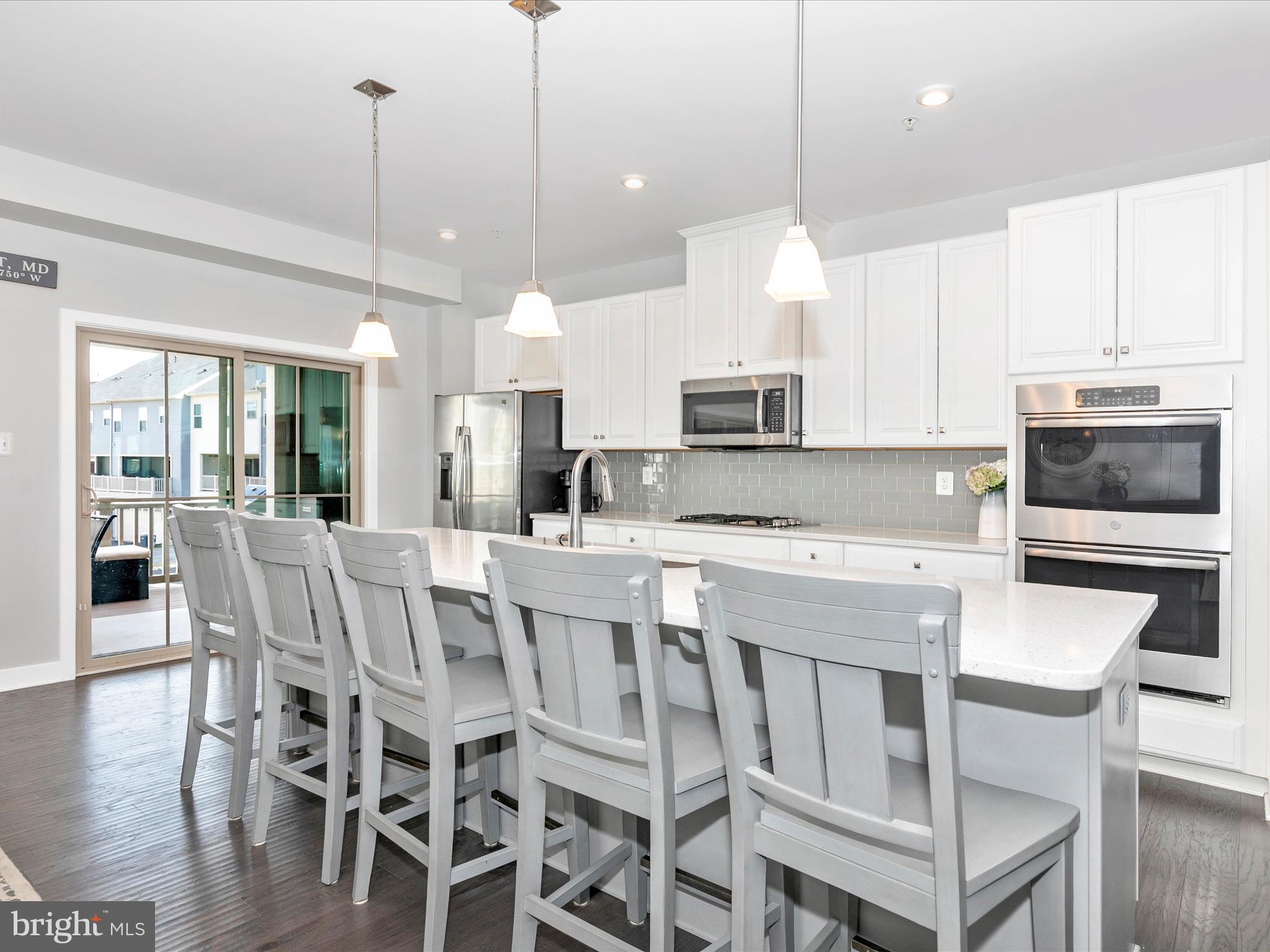 5829 EAGLEHEAD DRIVE