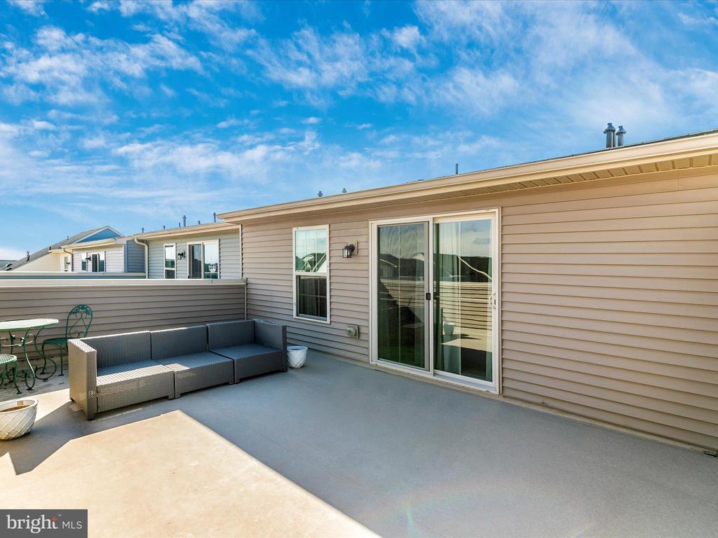 5829 EAGLEHEAD DRIVE