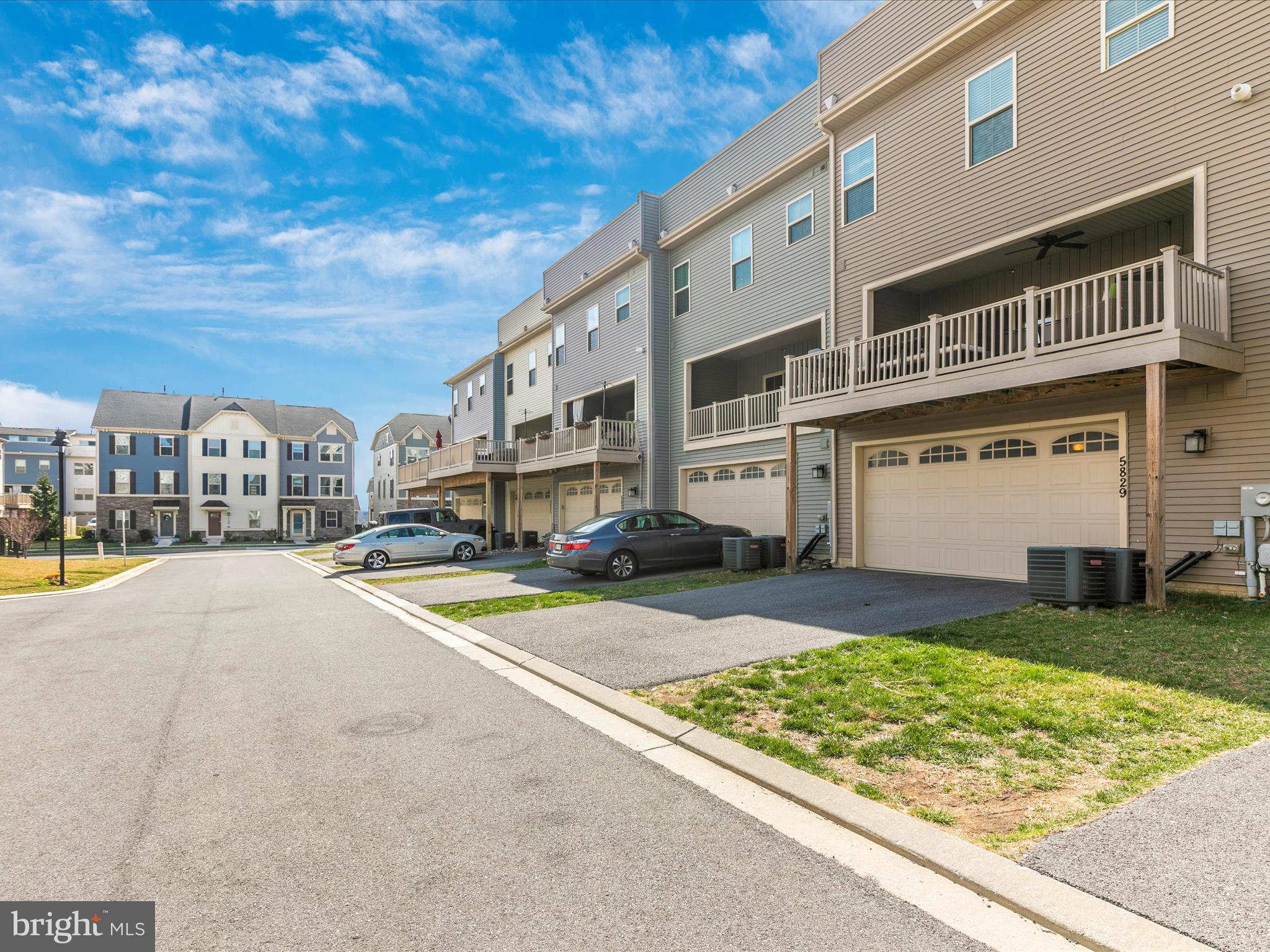 5829 EAGLEHEAD DRIVE