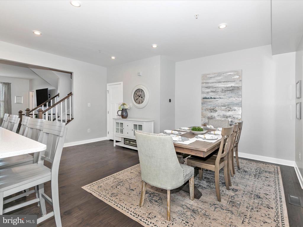 5829 EAGLEHEAD DRIVE