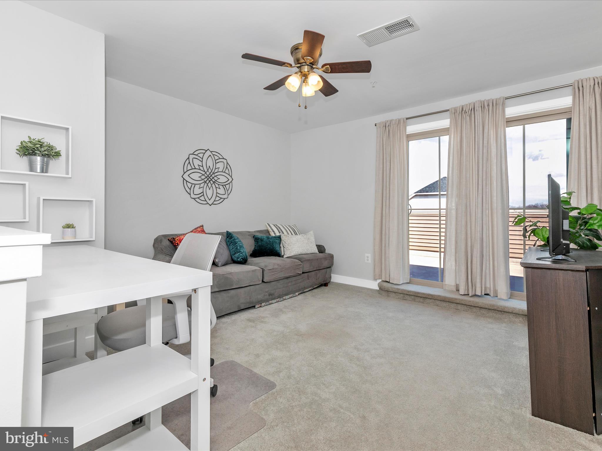 5829 EAGLEHEAD DRIVE